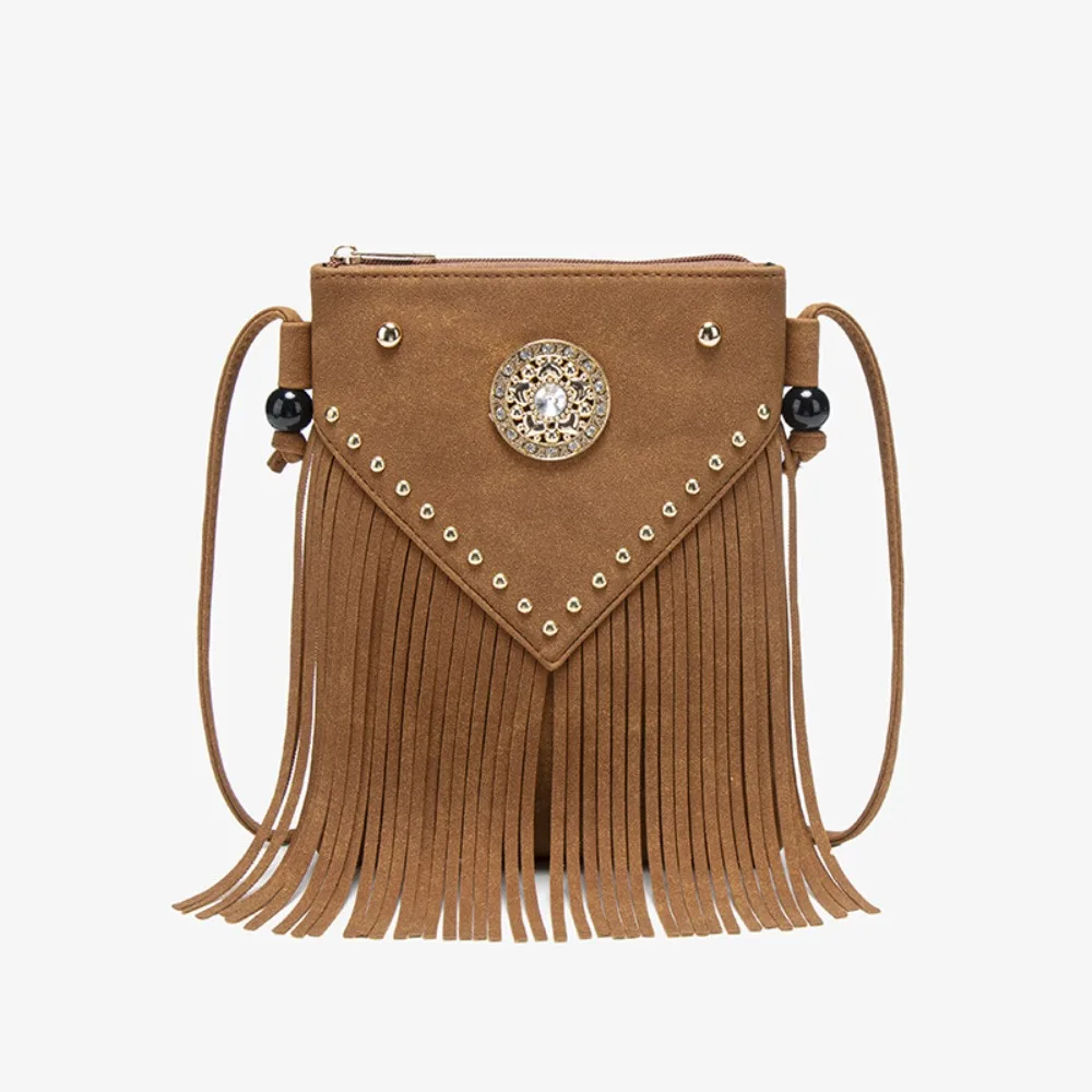 Осень 202, замшевые сумки через плечо для женщин, модные сумки-тоут с заклепками и кисточками, повседневные дорожные сумки для поездок на работу
Осень 202, замшевые сумки через плечо для женщин, модные сумки-тоут с заклепками и кисточками, повседневные дорожные сумки для поездок на работу