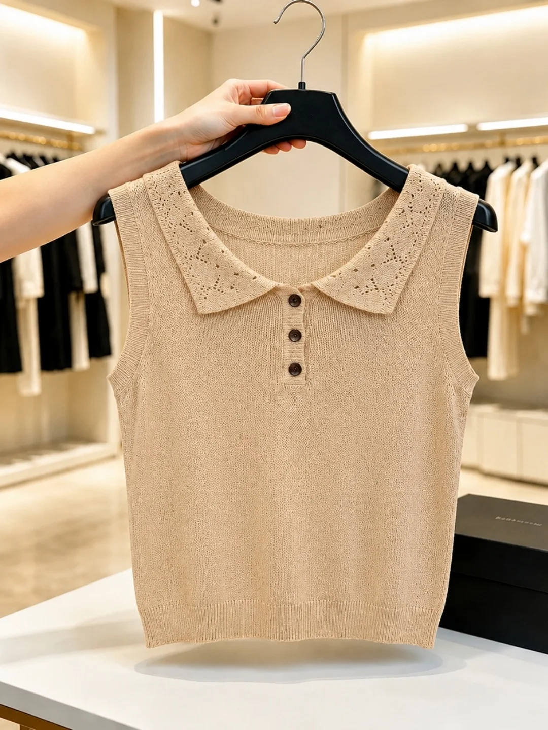 Elegant Neck Ice Silk Knitted Vest Sleeveless Slimming Top for Summer Fashionable Pure Color Straight Cut Knitwear
Elegant Neck Ice Silk Knitted Vest Sleeveless Slimming Top for Summer Fashionable Pure Color Straight Cut Knitwear