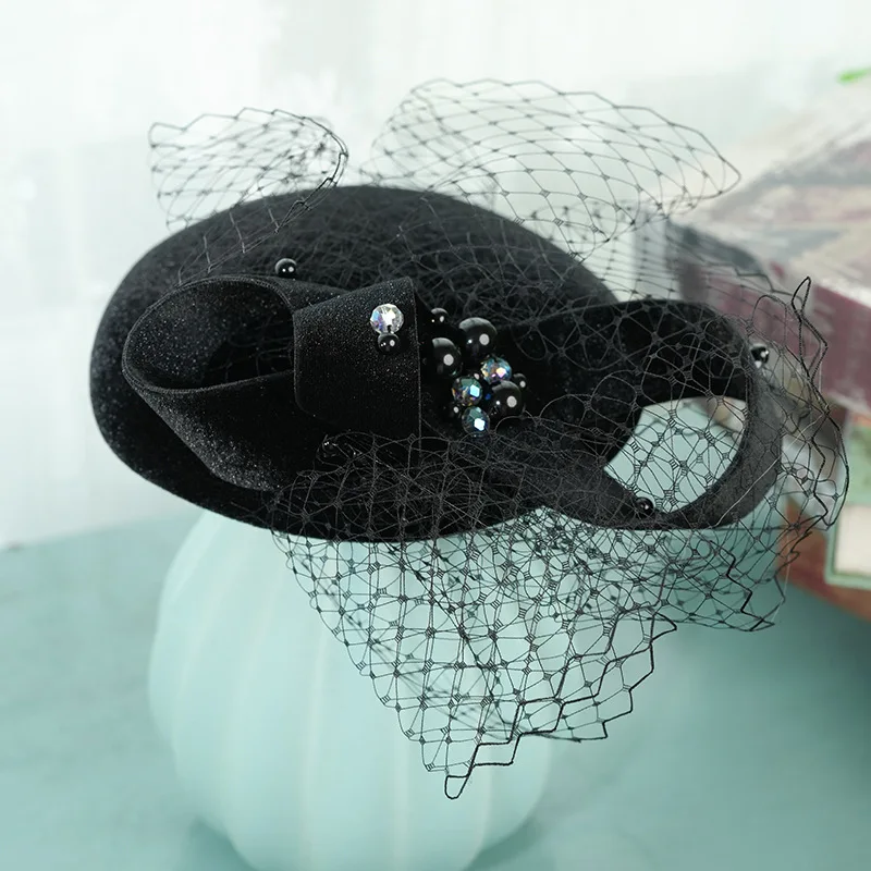 French Style Black Velvet Mini Fascinator Hat with Face Veil Women Classic Ladies Church Cocktail Banquet Fascinator Hair Clips
French Style Black Velvet Mini Fascinator Hat with Face Veil Women Classic Ladies Church Cocktail Banquet Fascinator Hair Clips