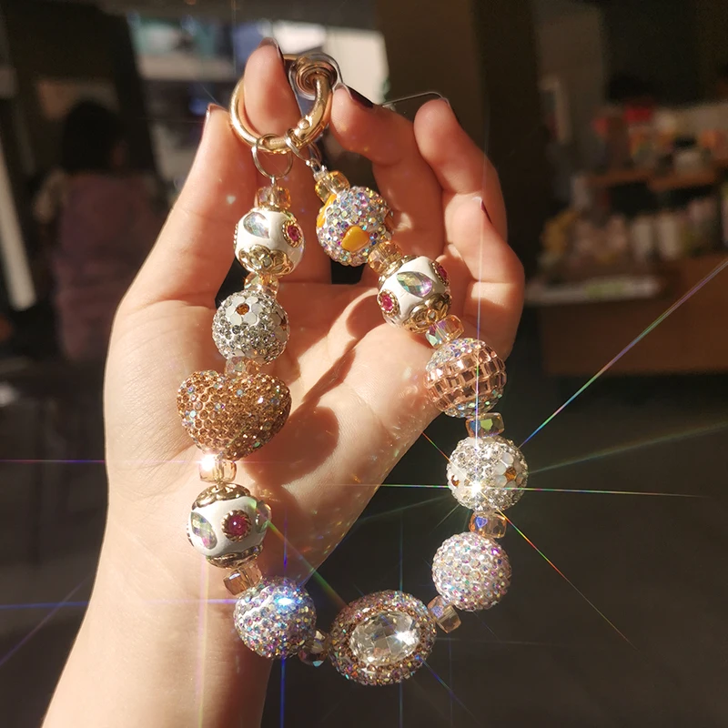 Mobile Phone Lange Color Diamond Wrist Retro Palace Style Luxury Full of Diamond Love Chain Hand-beaded Sparkly Crystal Beads
Mobile Phone Lange Color Diamond Wrist Retro Palace Style Luxury Full of Diamond Love Chain Hand-beaded Sparkly Crystal Beads