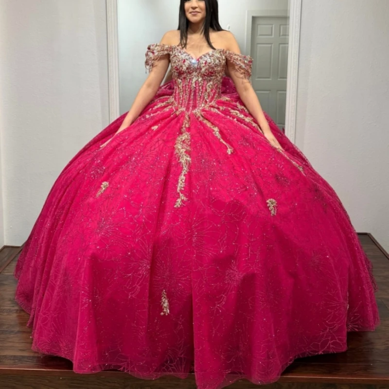 Красное блестящее платье принцессы Quinceanera с открытыми плечами и аппликацией, кружевное платье с бисером и кристаллами Sweet 16, бальное платье Vestidos De 15 Anos
Красное блестящее платье принцессы Quinceanera с открытыми плечами и аппликацией, кружевное платье с бисером и кристаллами Sweet 16, бальное платье Vestidos De 15 Anos