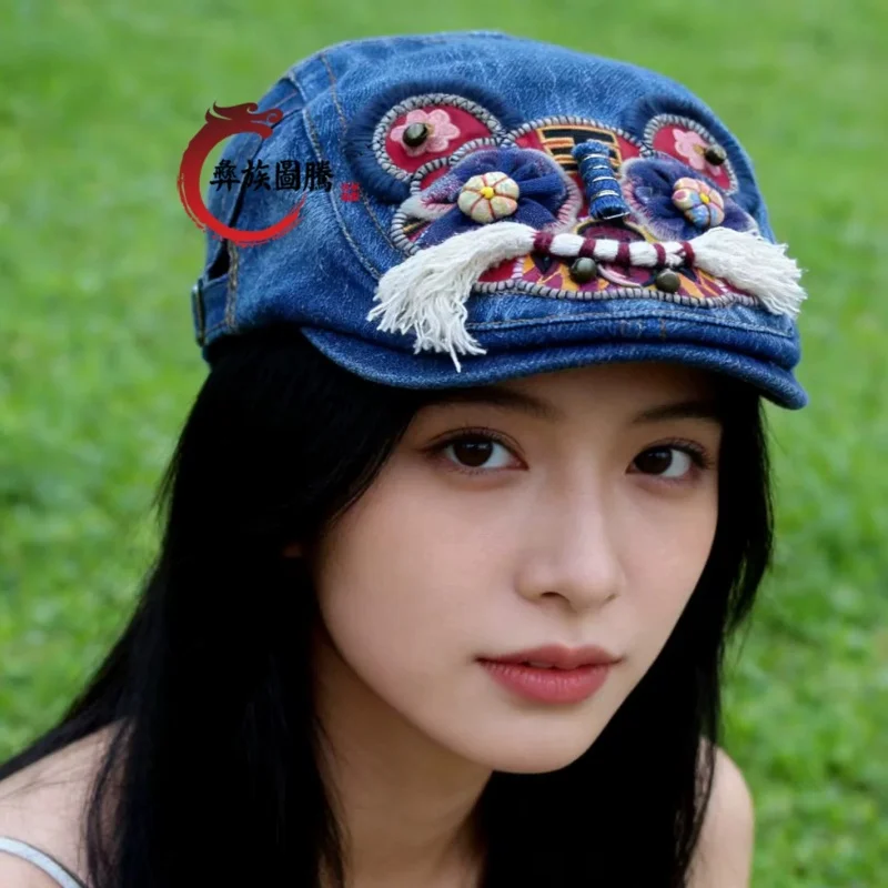 Retro Ethnic Style Tiger Head Embroidered Washed Denim Duckbill Hat
Retro Ethnic Style Tiger Head Embroidered Washed Denim Duckbill Hat