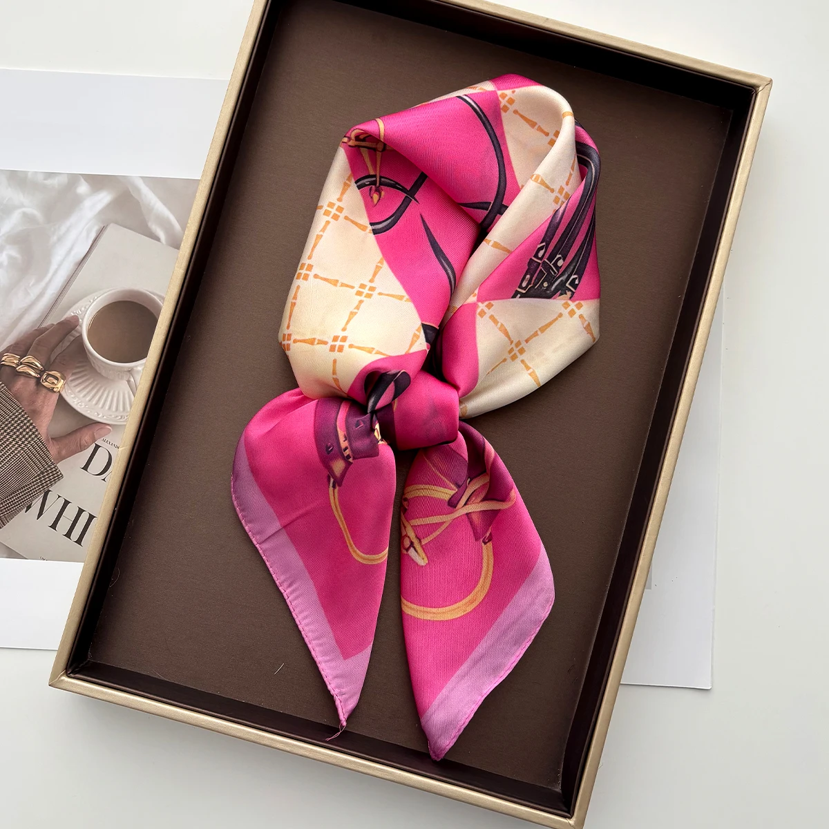 Summer Women Silk Scarf Imitation Satin Square Luxury Print Hairbands Foulard Bandana Decoration Neck Kerchief Headbands
Summer Women Silk Scarf Imitation Satin Square Luxury Print Hairbands Foulard Bandana Decoration Neck Kerchief Headbands