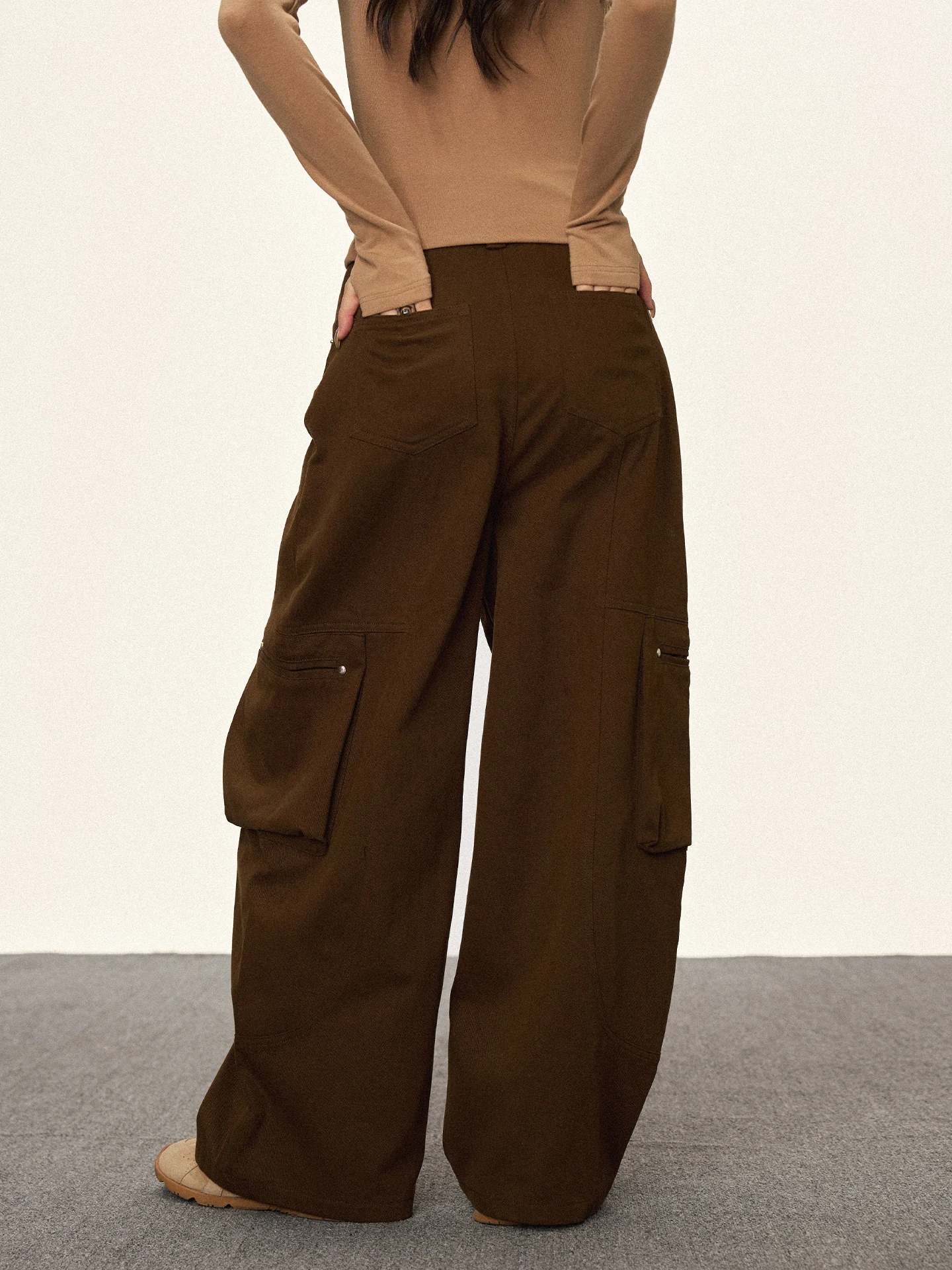 American Style High Waist Wide Leg Workwear Pants Women's Loose Knife Pants Denim Jeans Versatile Cotton Casual Trousers
American Style High Waist Wide Leg Workwear Pants Women's Loose Knife Pants Denim Jeans Versatile Cotton Casual Trousers