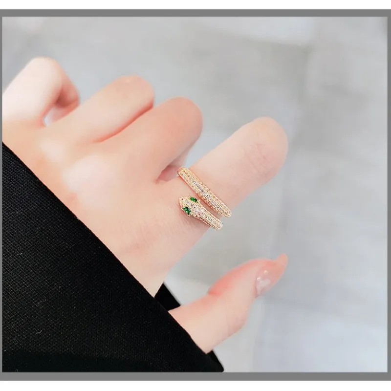 French Luxury New Micro-inlaid Zircon Light Luxury Spirit Snake Open Ring Women's Index Finger Ring Accessories Personal
French Luxury New Micro-inlaid Zircon Light Luxury Spirit Snake Open Ring Women's Index Finger Ring Accessories Personal