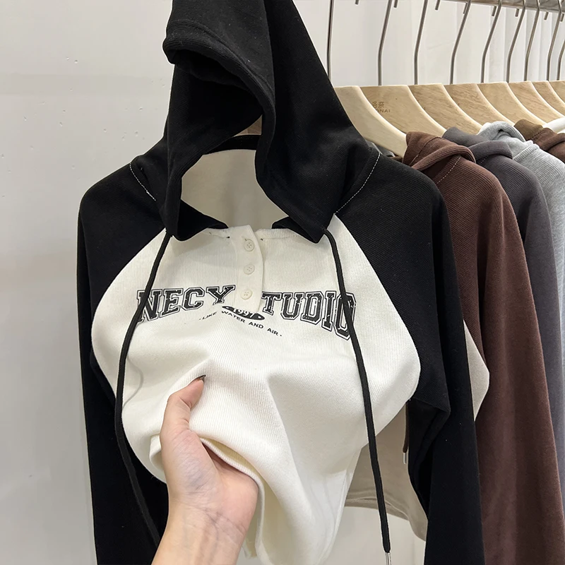 Retro American Spliced Color Hoodie Women's Early Autumn New Loose Versatile Letter Short Coat Top Korean Style Commute Wind
Retro American Spliced Color Hoodie Women's Early Autumn New Loose Versatile Letter Short Coat Top Korean Style Commute Wind