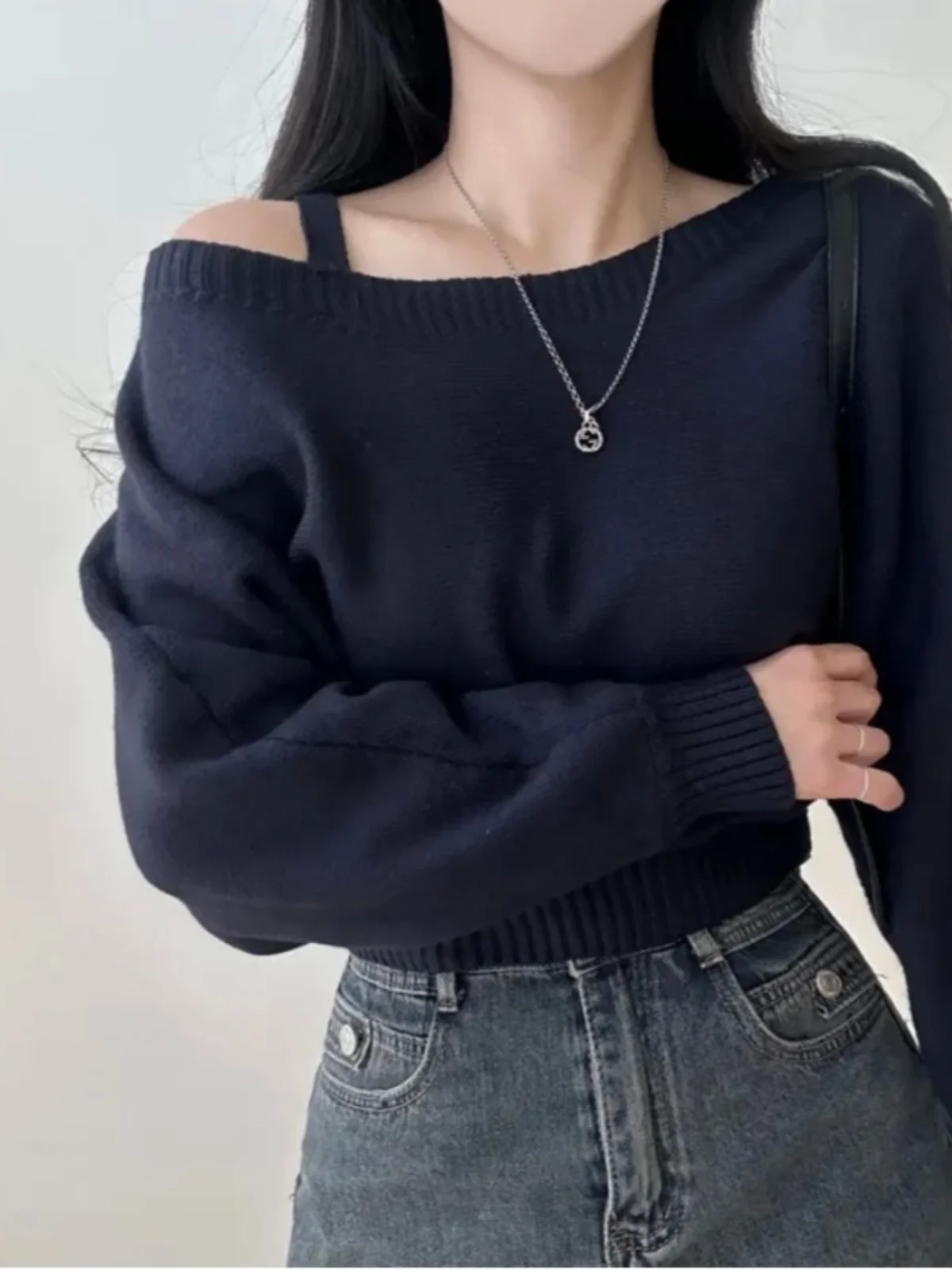 Retro oulder Bared Batwing Sve Knitted Sweater Women's Faionable Sexy Outerwear ort Top with Carefully Designed Details
Retro oulder Bared Batwing Sve Knitted Sweater Women's Faionable Sexy Outerwear ort Top with Carefully Designed Details