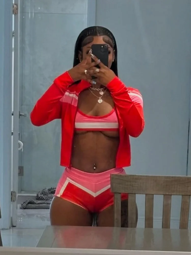 Three Sisters 2025 Summer New Print Sexy Hot Girls Color Blocking Beach Seaside Bikini Shorts Top Three Piece Set Women
Three Sisters 2025 Summer New Print Sexy Hot Girls Color Blocking Beach Seaside Bikini Shorts Top Three Piece Set Women