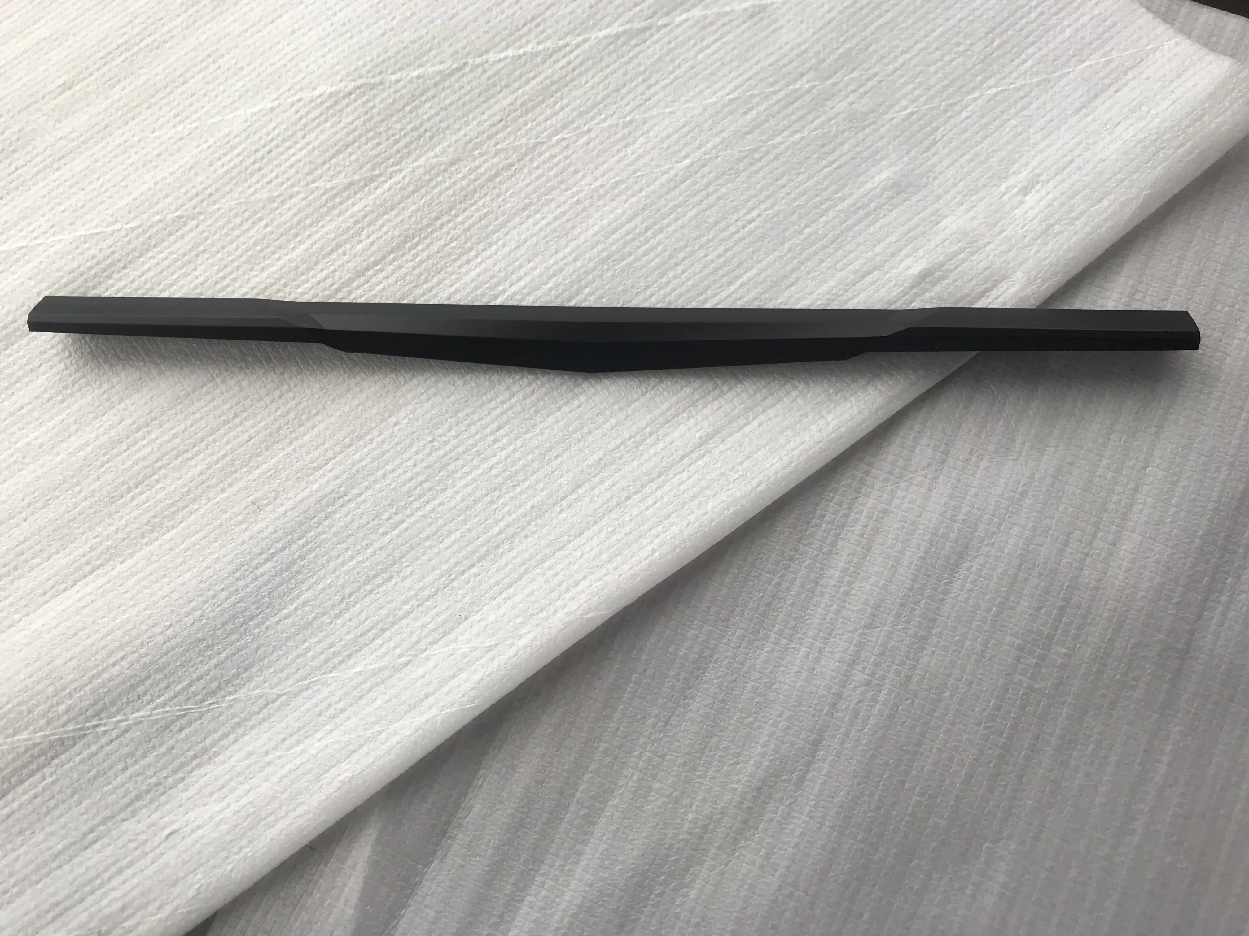 New for MSI GE75 MS-17E1 Trim Strip, Hinge Cover, C/D Sealing Strip
New for MSI GE75 MS-17E1 Trim Strip, Hinge Cover, C/D Sealing Strip
