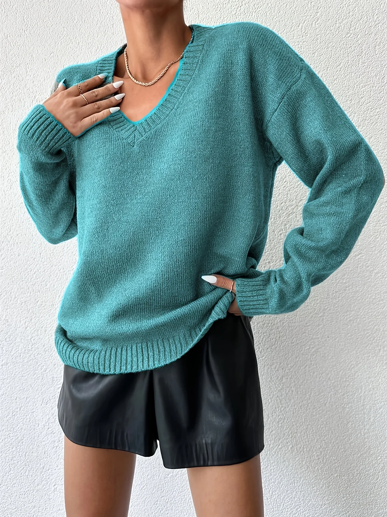 Plus Size V Neck Sweater Women Loose Casual Long Sleeve Acrylic Knitted Pullover Autumn Winter
Plus Size V Neck Sweater Women Loose Casual Long Sleeve Acrylic Knitted Pullover Autumn Winter