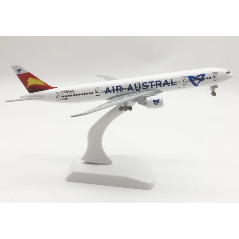 20CM Reunion B777 Alloy Static Model Aircraft Gift Ornament Toy Simulation Aircraft Model Collection
20CM Reunion B777 Alloy Static Model Aircraft Gift Ornament Toy Simulation Aircraft Model Collection