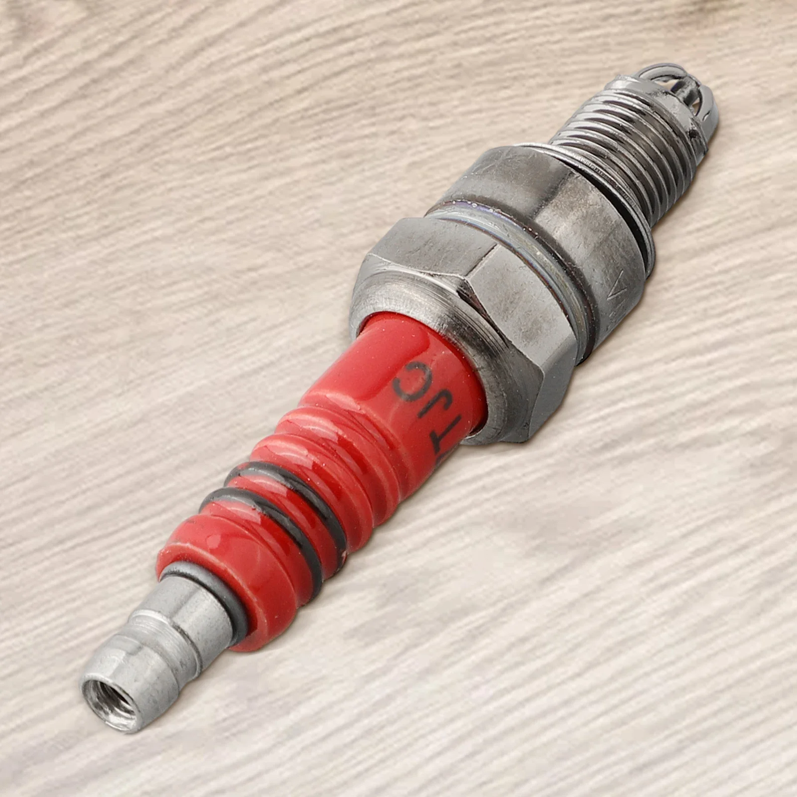 High Performance Spark Plug A7TC Spark Plug Spark Plug Exquisite For 50cc-150cc Three-Electrode High Performance
High Performance Spark Plug A7TC Spark Plug Spark Plug Exquisite For 50cc-150cc Three-Electrode High Performance
