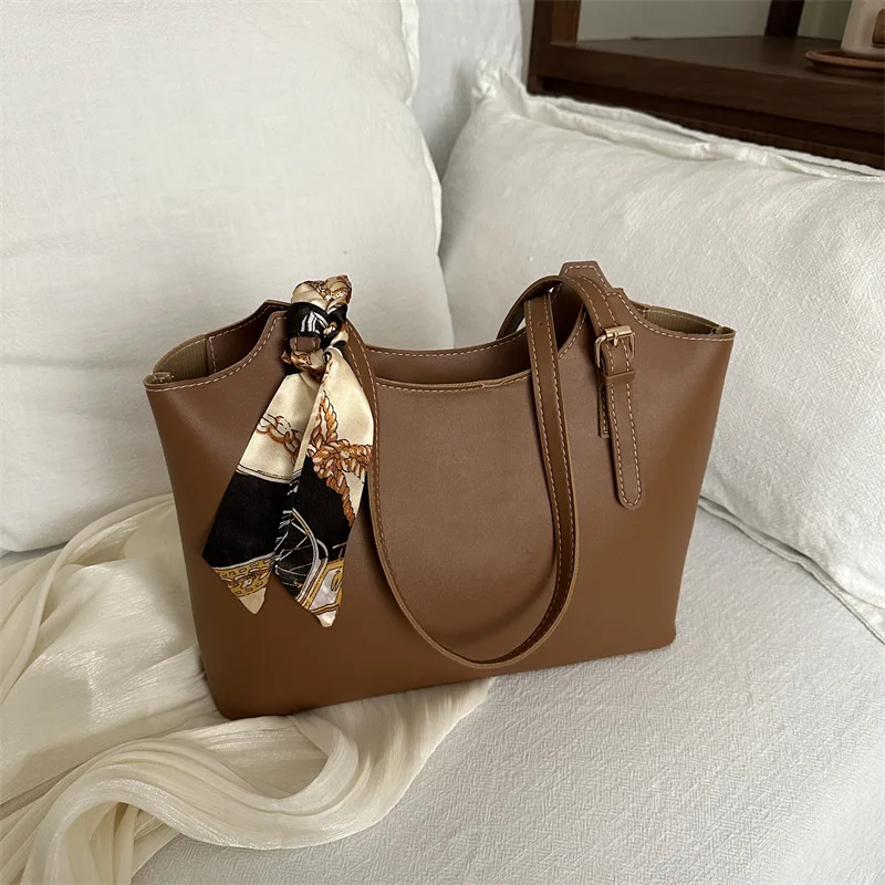 Versatile One Shoulder Big Bag for Women 2026 New Style Trendy Fashion Casual Simple Large Capacity
Versatile One Shoulder Big Bag for Women 2026 New Style Trendy Fashion Casual Simple Large Capacity