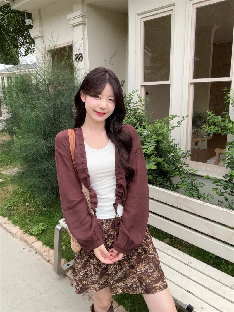 Fashionable Two-Piece Set Pure Color Long Sleeve Women's Summer Floral Halter Neck Short Skirt Sun Protection Outerwear
Fashionable Two-Piece Set Pure Color Long Sleeve Women's Summer Floral Halter Neck Short Skirt Sun Protection Outerwear