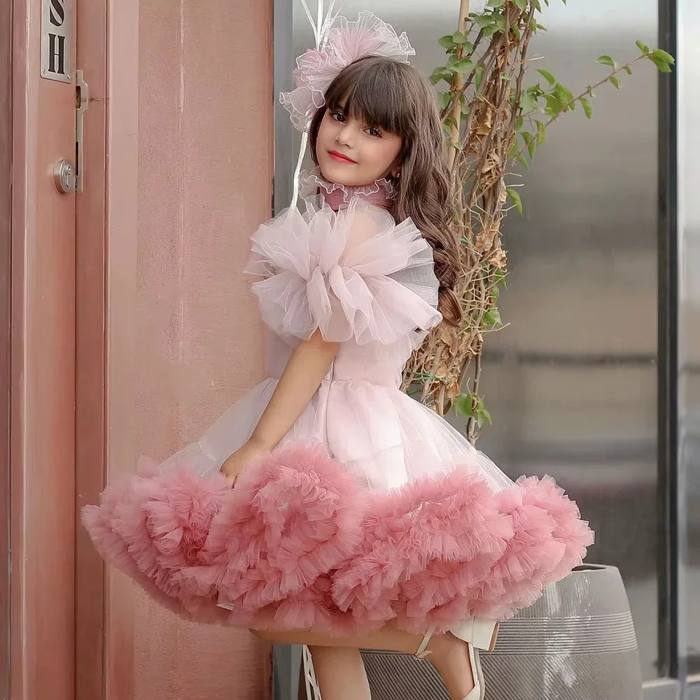 Gorgeous Pink Customized Flower Girl Dresses For Wedding Off Shoulder Tulle Knee Lenght Kids Birthday First Communion Gowns
Gorgeous Pink Customized Flower Girl Dresses For Wedding Off Shoulder Tulle Knee Lenght Kids Birthday First Communion Gowns
