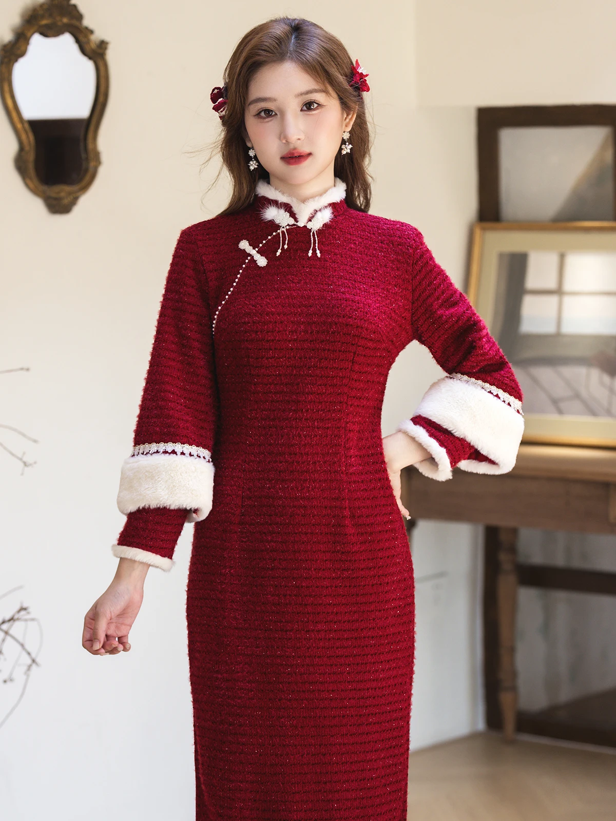 Ele Long-Sve Red Mink Velvet Young Sle Warm Plu Collar Winter New Year Visit Traditional Chinese Costume
Ele Long-Sve Red Mink Velvet Young Sle Warm Plu Collar Winter New Year Visit Traditional Chinese Costume