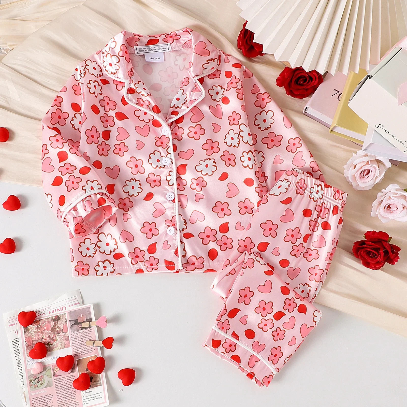 Children's Spring Soft Comfortable Pajamas Set Girls Cute Heart Flower Print Long Sleeve Lapel Sleepwear Baby Casual Loungewear
Children's Spring Soft Comfortable Pajamas Set Girls Cute Heart Flower Print Long Sleeve Lapel Sleepwear Baby Casual Loungewear