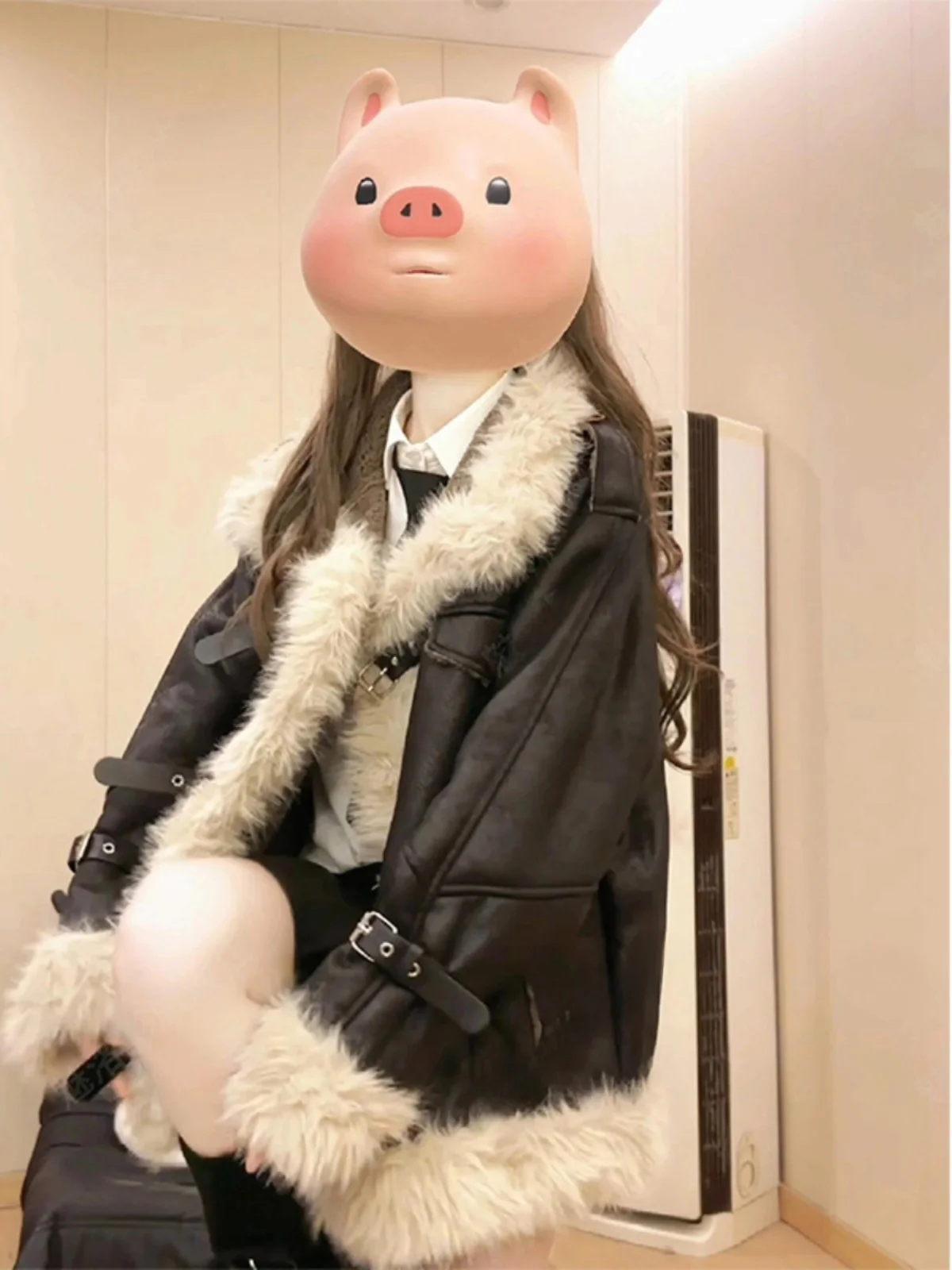 Retro American Fleece Lined Lamb Leather Jacket Motorcycle Style Outerwear Women Winter Thick Warm Cotton Coat Short Size
Retro American Fleece Lined Lamb Leather Jacket Motorcycle Style Outerwear Women Winter Thick Warm Cotton Coat Short Size