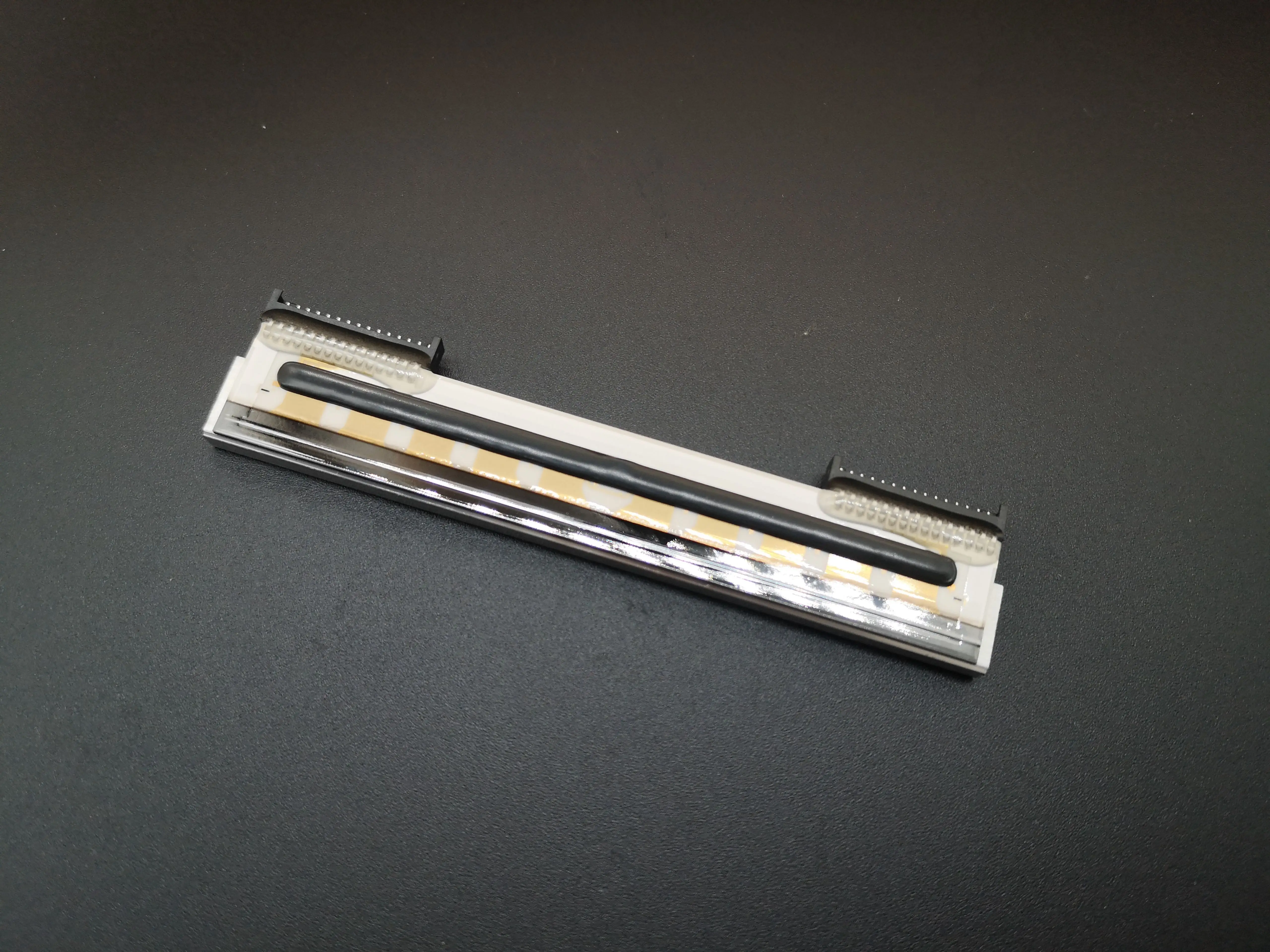 for toledo 100pcs/lot prix 4 prix 5 electronic scales printhead thermal printhead KD2003DF10A Barcode print head KD2003-DF10A
for toledo 100pcs/lot prix 4 prix 5 electronic scales printhead thermal printhead KD2003DF10A Barcode print head KD2003-DF10A