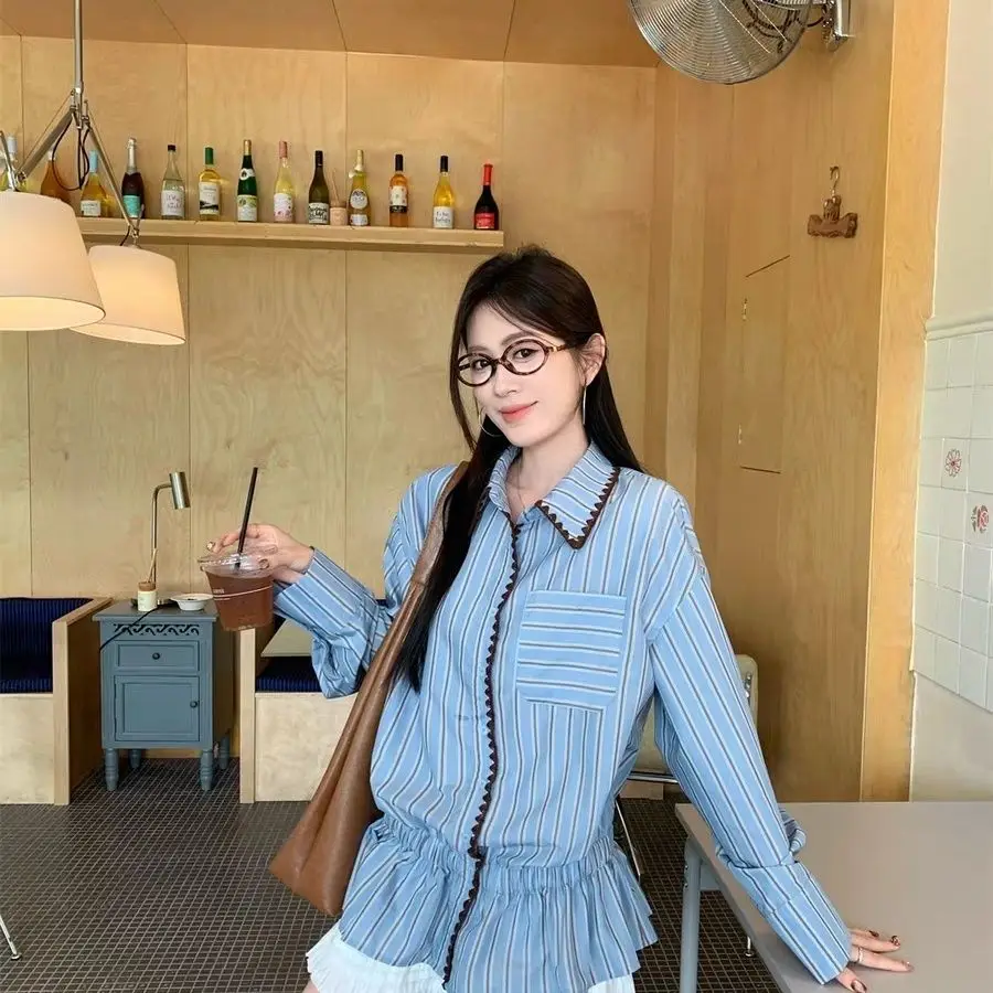 2025 Autumn New Korean Striped Long Sleeve Blouse Women Clothing Casual Turn-down Collar Corset Mid Length Top Femme Shirts Tops
2025 Autumn New Korean Striped Long Sleeve Blouse Women Clothing Casual Turn-down Collar Corset Mid Length Top Femme Shirts Tops