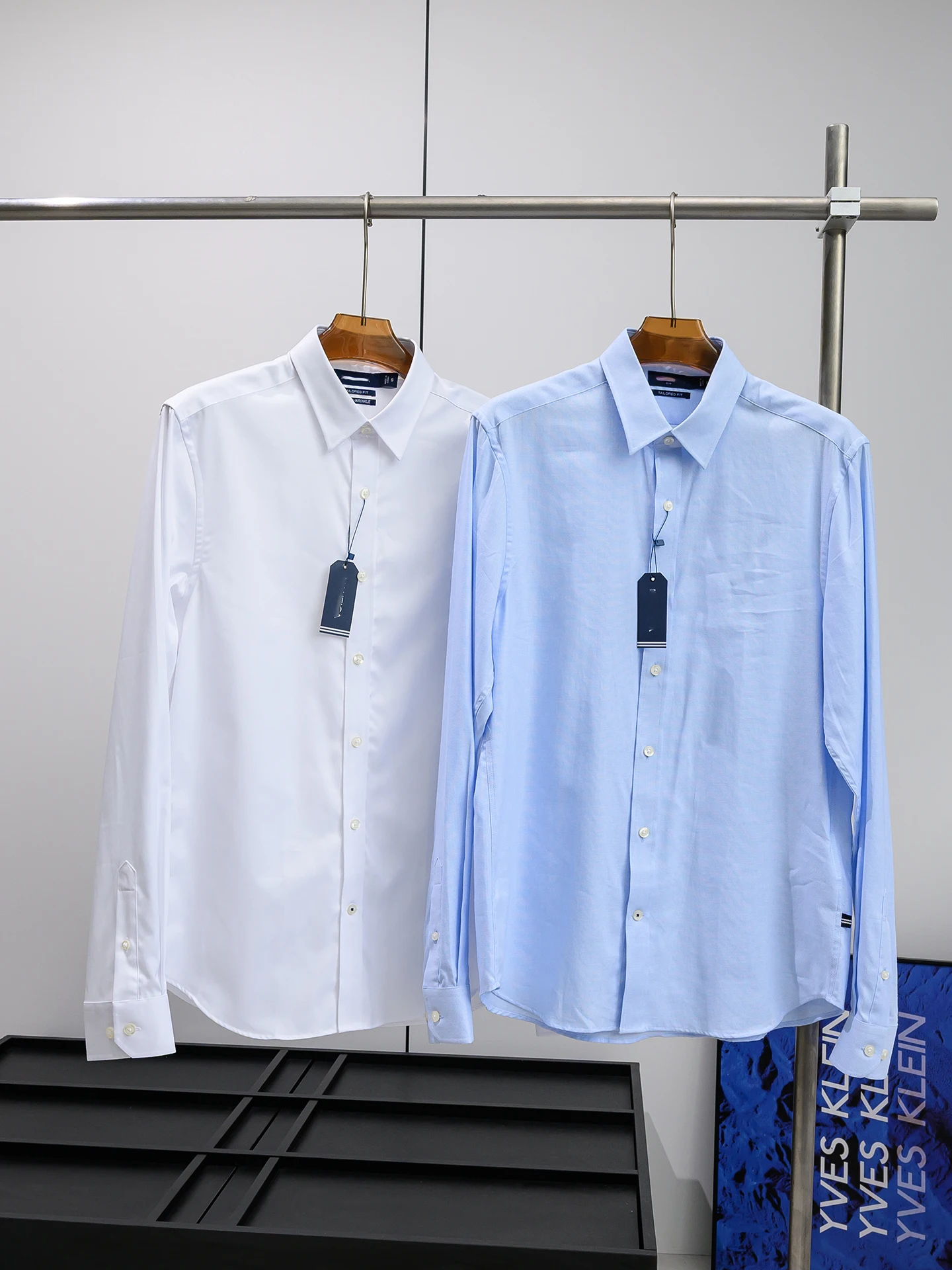 100% Pure Cotton Long Sleeve Men's Casual Shirt Soft Comfortable Color Woven Embroidery North America Order Spring Summer
100% Pure Cotton Long Sleeve Men's Casual Shirt Soft Comfortable Color Woven Embroidery North America Order Spring Summer