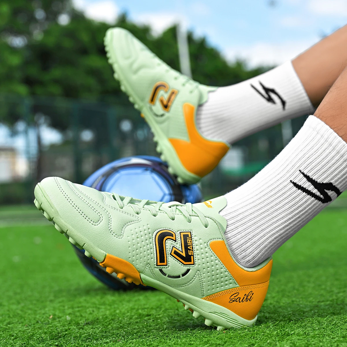 All Season TF Turf Football Boots PU Breathable Fabric Upper Rubber Non-slip Sole Durable Men Women Teenager Shoes
All Season TF Turf Football Boots PU Breathable Fabric Upper Rubber Non-slip Sole Durable Men Women Teenager Shoes