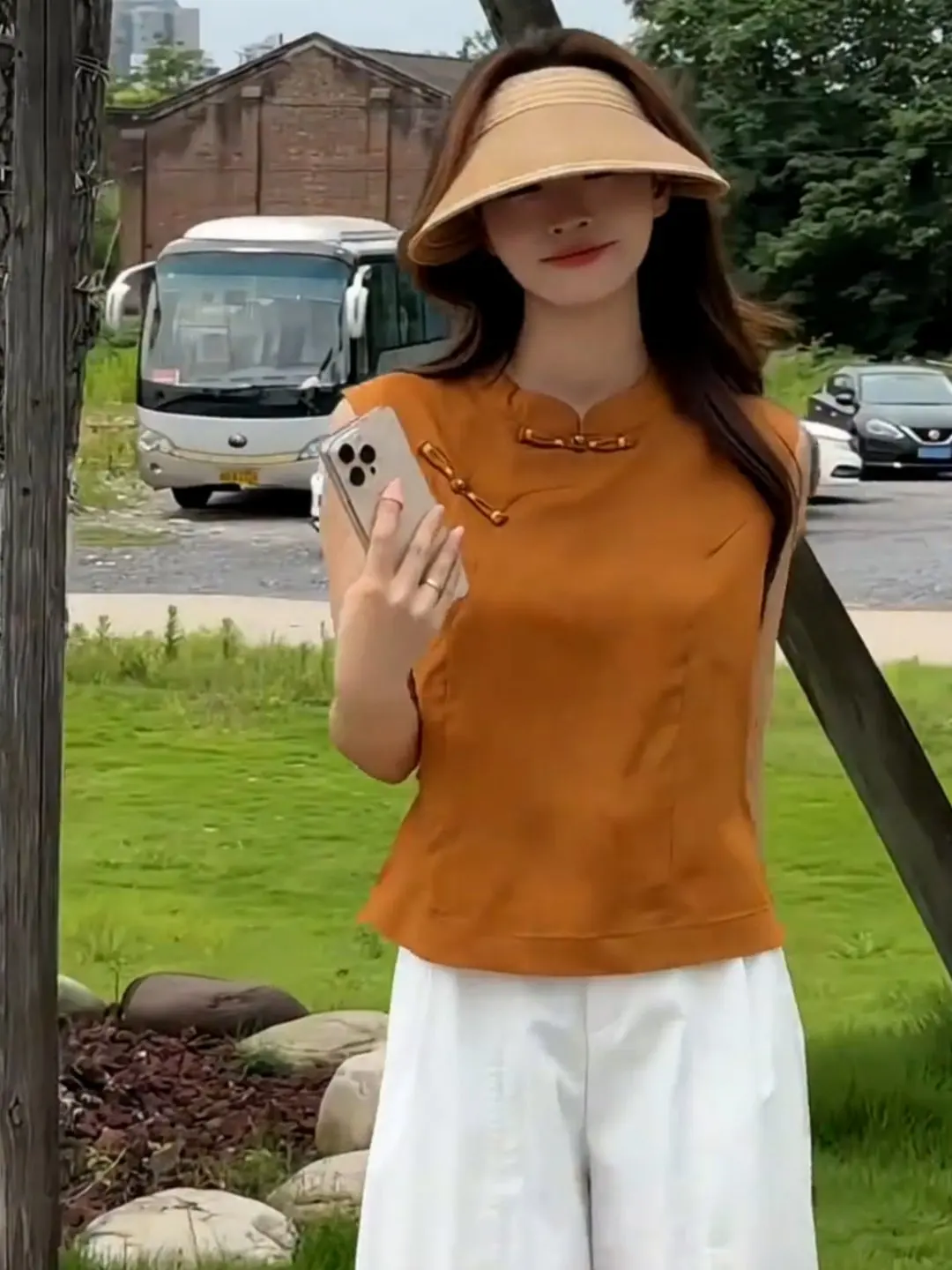 New Chinese Style Stand Collar Buttonless Sleeveless Shirt Women Summer High Quality Back Zipper Top Skin Friendly Breathable
New Chinese Style Stand Collar Buttonless Sleeveless Shirt Women Summer High Quality Back Zipper Top Skin Friendly Breathable