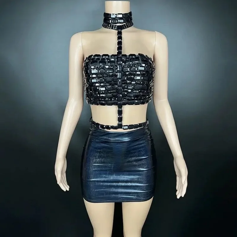 Flashing Rhinestone Black Sexy Halter Backless Sheath Two-Pieces Set Birthday Evening Party Celebrate Costume Nightclub Outfit
Flashing Rhinestone Black Sexy Halter Backless Sheath Two-Pieces Set Birthday Evening Party Celebrate Costume Nightclub Outfit