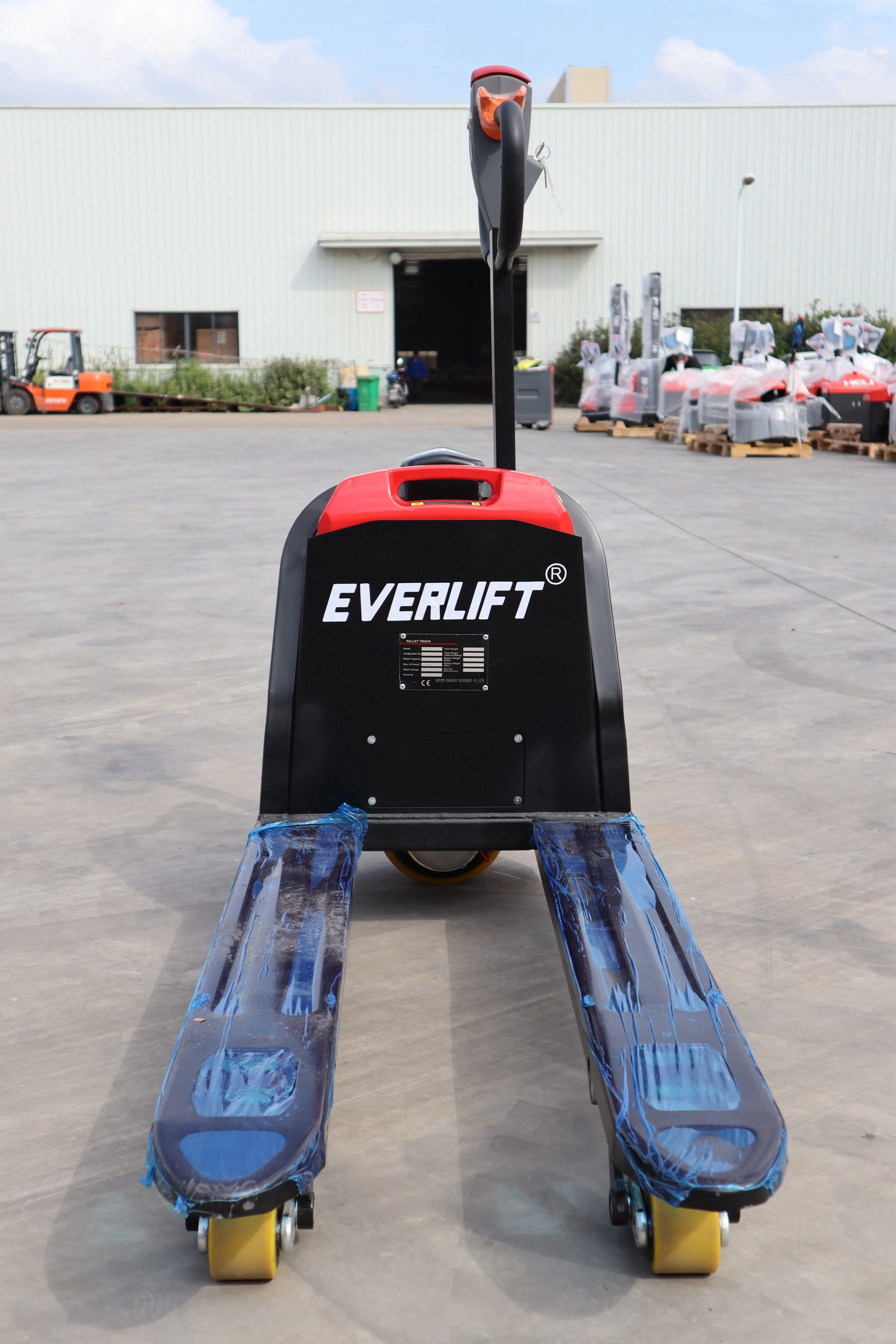 EVERLIFT ELECTRIC PALLET TRUCK 1.5 TON 2 TON POWER PALLET JACK WITH LITHIUM BATTERY
EVERLIFT ELECTRIC PALLET TRUCK 1.5 TON 2 TON POWER PALLET JACK WITH LITHIUM BATTERY
