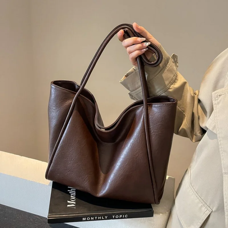 Luxury Women's Elegant Fashionable Leather Tote Bag Trendy Commuter Classic Elegant Ladies Casual Vintage Bag
Luxury Women's Elegant Fashionable Leather Tote Bag Trendy Commuter Classic Elegant Ladies Casual Vintage Bag