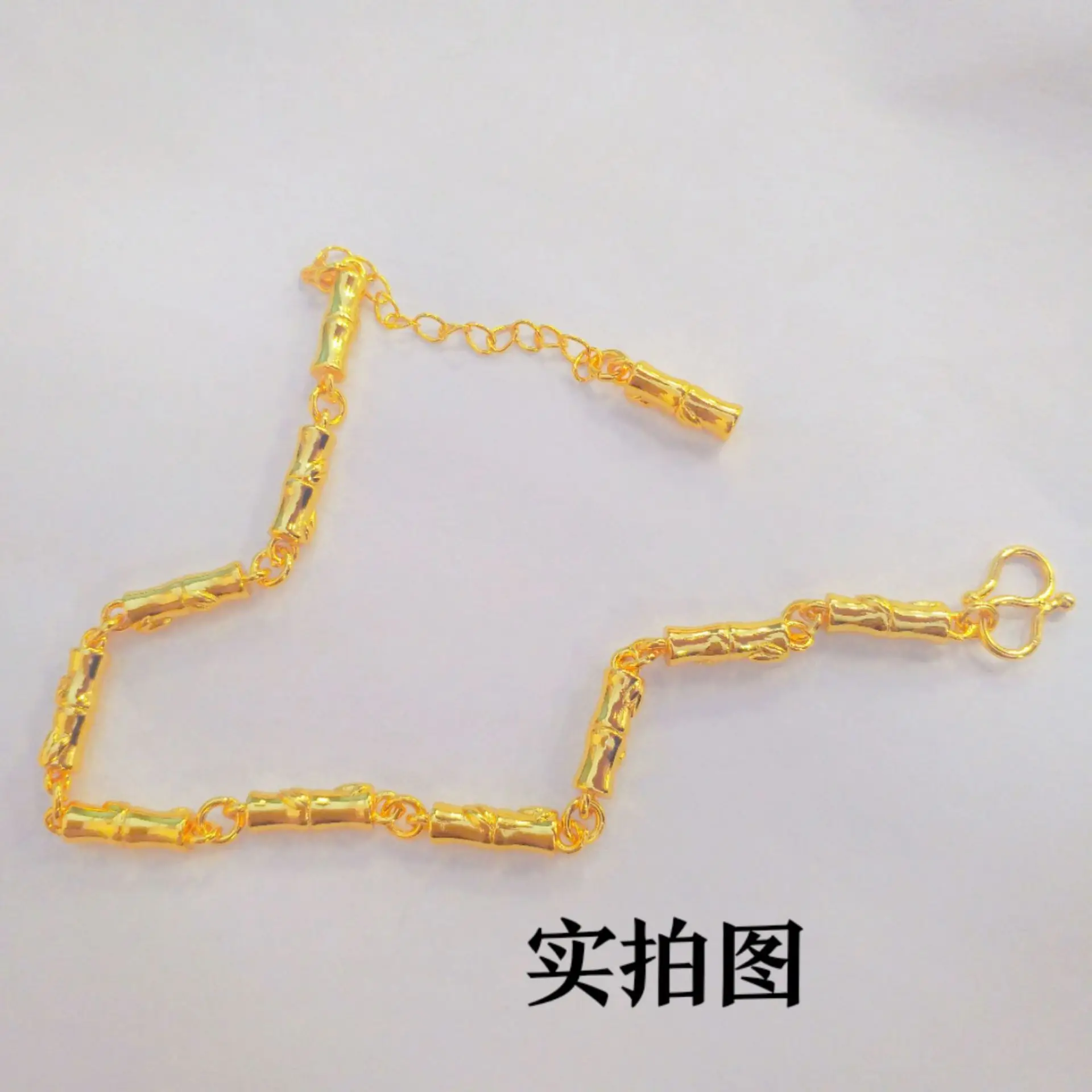 AU999 24K Gold Rising Bamboo Chain | Hollow diamond - set bamboo joints, enamel - accented patterns, lively & noble
AU999 24K Gold Rising Bamboo Chain | Hollow diamond - set bamboo joints, enamel - accented patterns, lively & noble