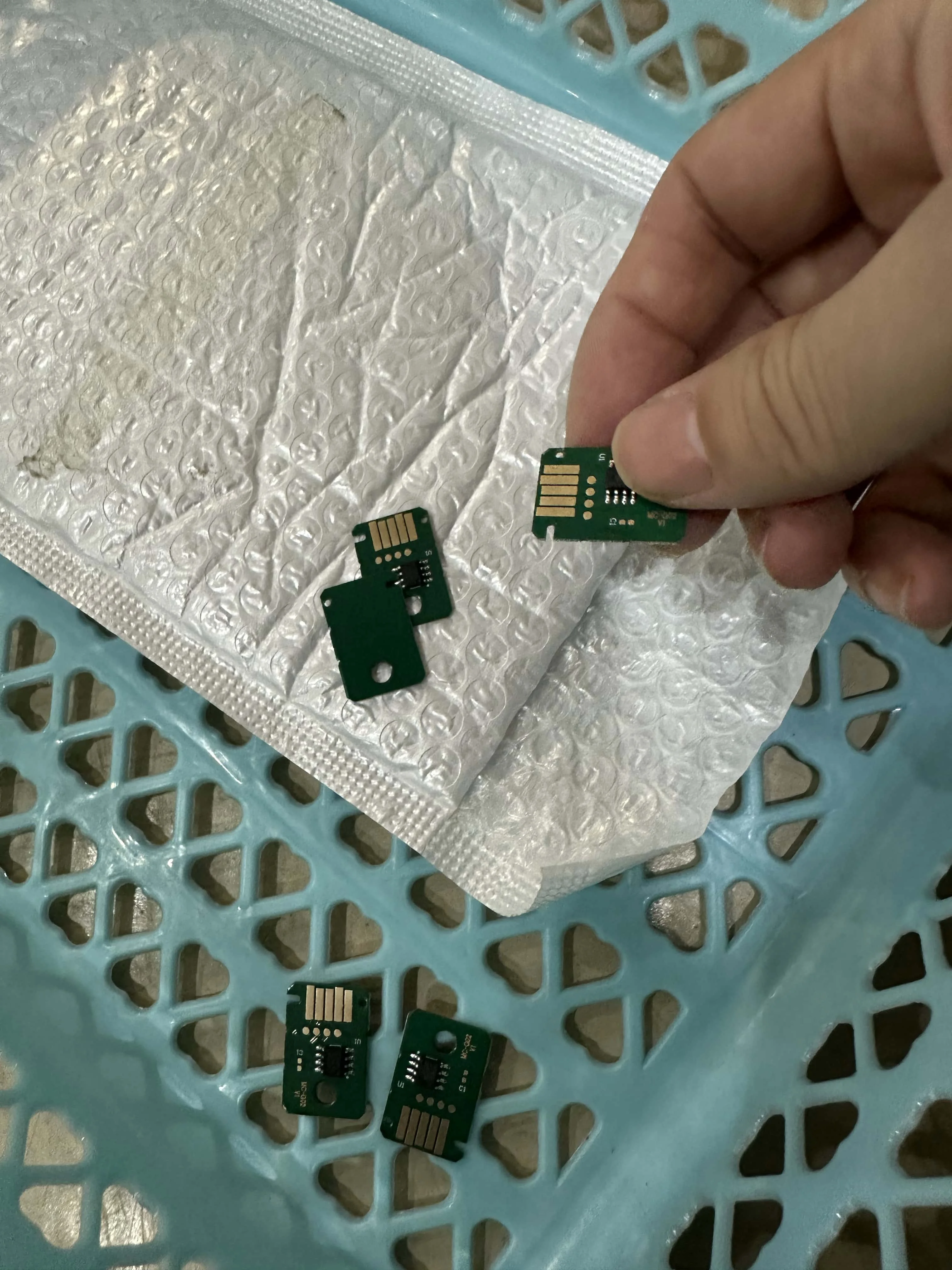 50 pcs Ink Maintenance Tank Chip for CANON G1020 G2020 G3020 G3060 G1220 G2160 G2260 G3160 G3260 G540 G550 G640 G650 G570 MC-G02
50 pcs Ink Maintenance Tank Chip for CANON G1020 G2020 G3020 G3060 G1220 G2160 G2260 G3160 G3260 G540 G550 G640 G650 G570 MC-G02