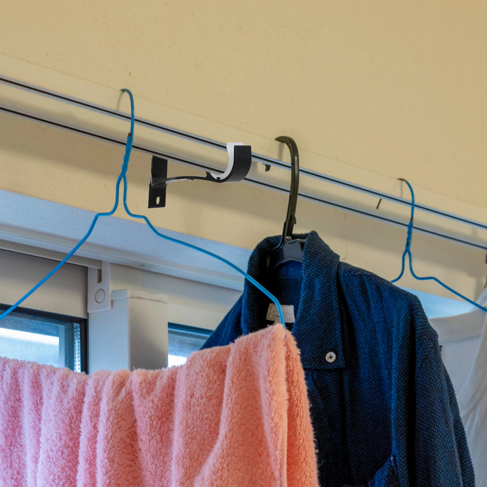 1Set Curtain Rod Brackets Heavy Duty Aluminum Alloy Smooth Finish No Burrs Easy Install for Home Office Hotel Use Curtain Rod
1Set Curtain Rod Brackets Heavy Duty Aluminum Alloy Smooth Finish No Burrs Easy Install for Home Office Hotel Use Curtain Rod