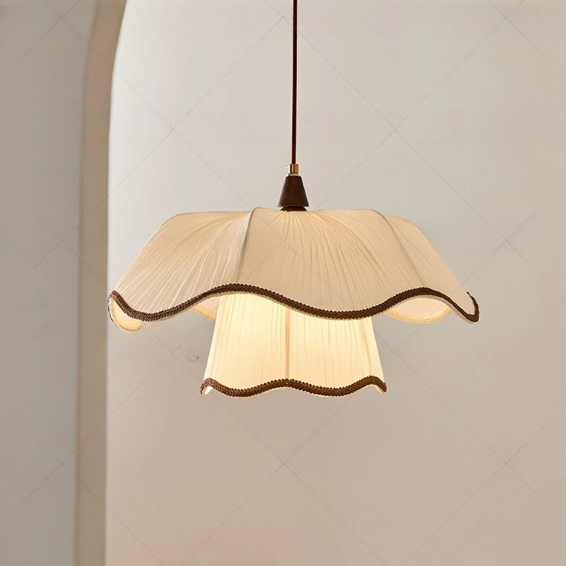 French medieval fabric bedroom chandelier tutu skirt girl skirt design restaurant light
French medieval fabric bedroom chandelier tutu skirt girl skirt design restaurant light