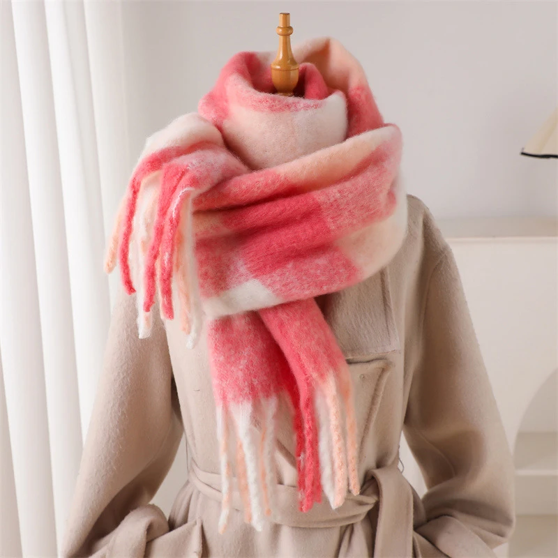 Роскошный модный утепленный шарф для мужчин и женщин, зимний однотонный шарф с кисточками, студенческие теплые удлиненные длинные шарфы, шаль, палантины
Роскошный модный утепленный шарф для мужчин и женщин, зимний однотонный шарф с кисточками, студенческие теплые удлиненные длинные шарфы, шаль, палантины