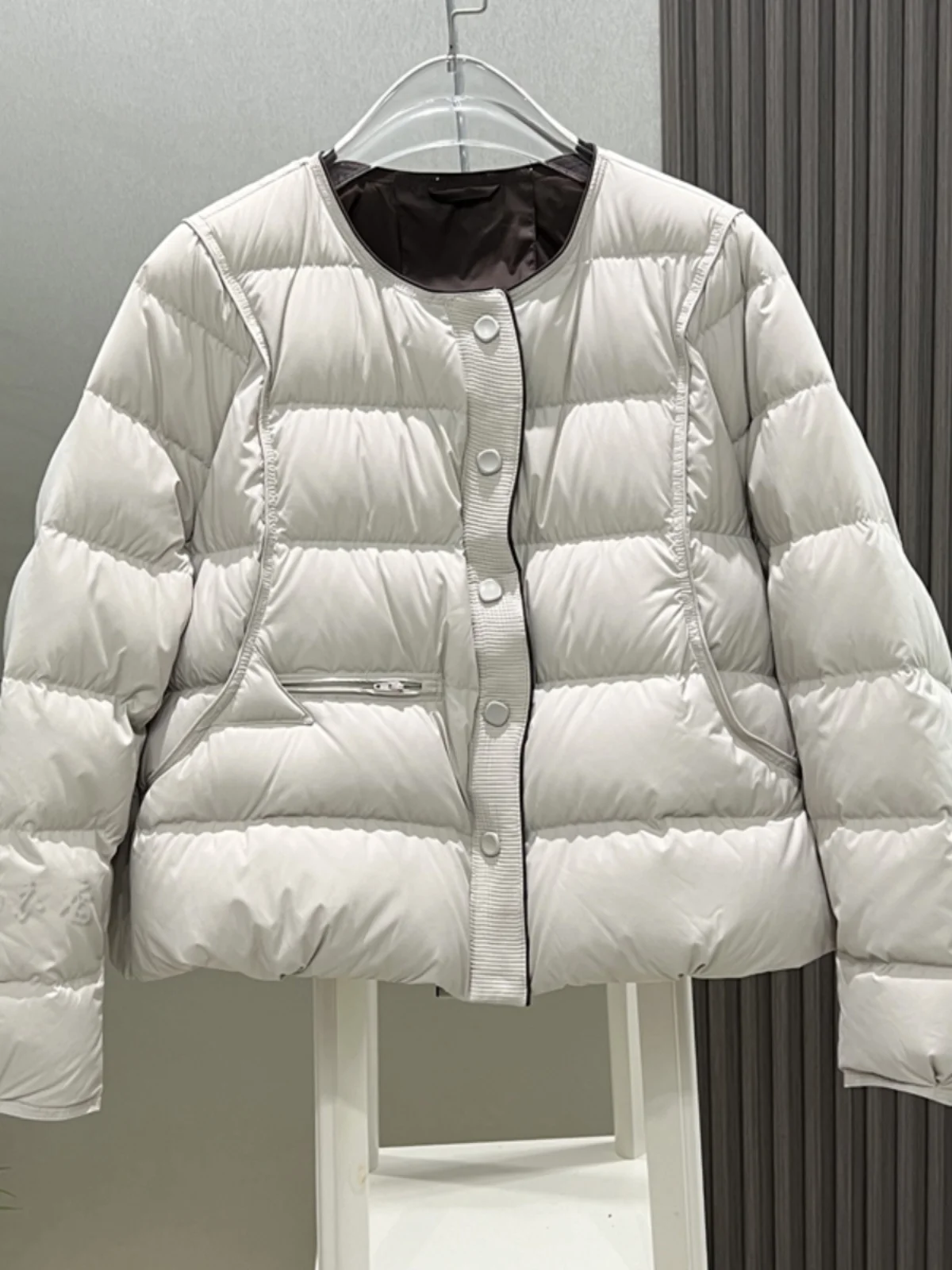 ort Puffer Jaet Women's Collarl Du down Bread Sle Slimming Lightweight Korean Version 2024 Winter New Arrival
ort Puffer Jaet Women's Collarl Du down Bread Sle Slimming Lightweight Korean Version 2024 Winter New Arrival