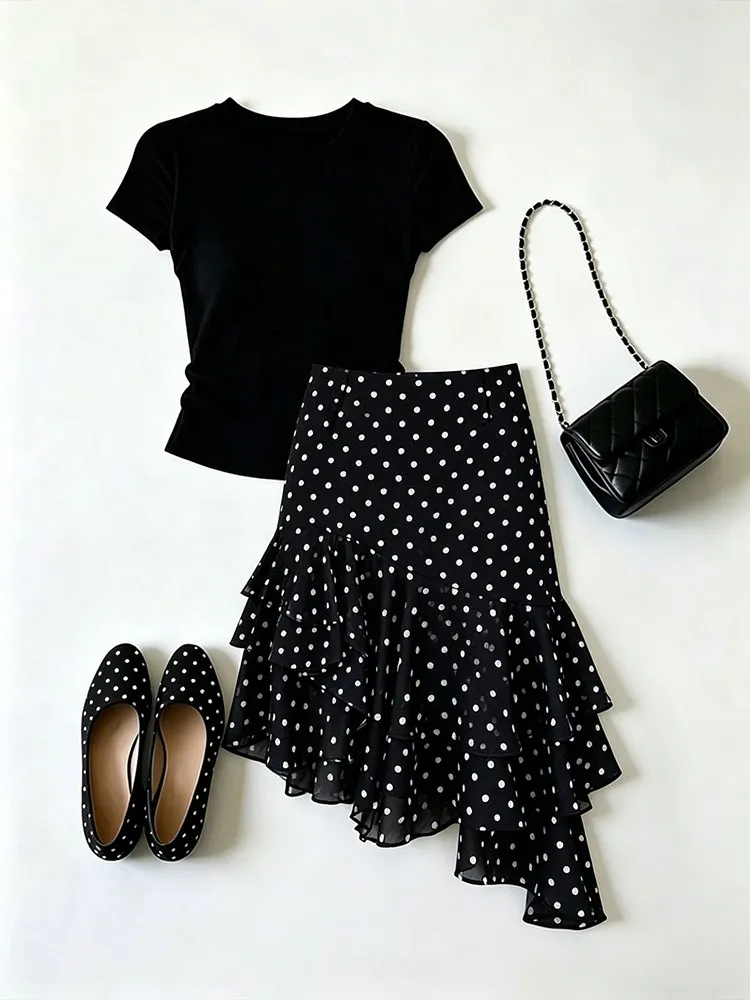Summer Korean Style Women's Fashion Set Short Sleeve T-Shirt Slim Fit Casual Polka Dot Skirt Two Piece Suit Regular Fit
Summer Korean Style Women's Fashion Set Short Sleeve T-Shirt Slim Fit Casual Polka Dot Skirt Two Piece Suit Regular Fit