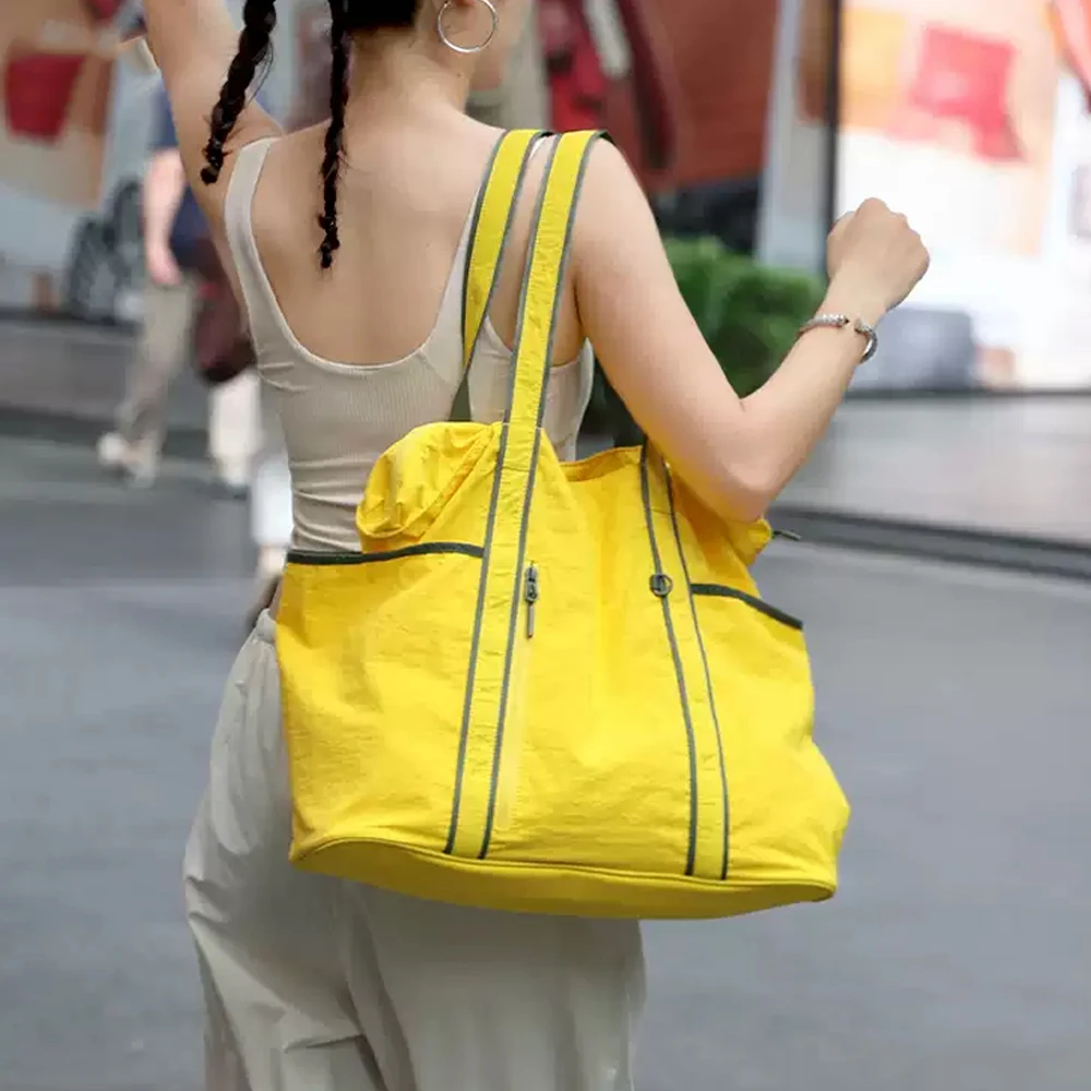 Premium Large Capacity Crossbody Bag | Handheld, for Shopping, Beach & Storage
Premium Large Capacity Crossbody Bag | Handheld, for Shopping, Beach & Storage