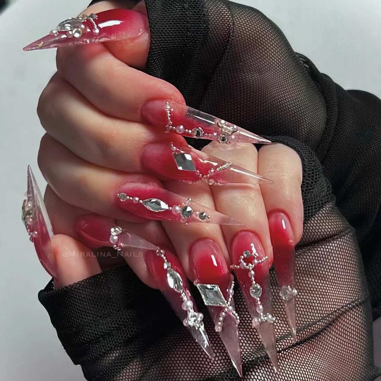 24Pcs Long Stiletto Press on Nails Wine Red Smudge Design Fake Nails Rhinestone Pearl Detachable Full Cover False Nails Tips Art
24Pcs Long Stiletto Press on Nails Wine Red Smudge Design Fake Nails Rhinestone Pearl Detachable Full Cover False Nails Tips Art