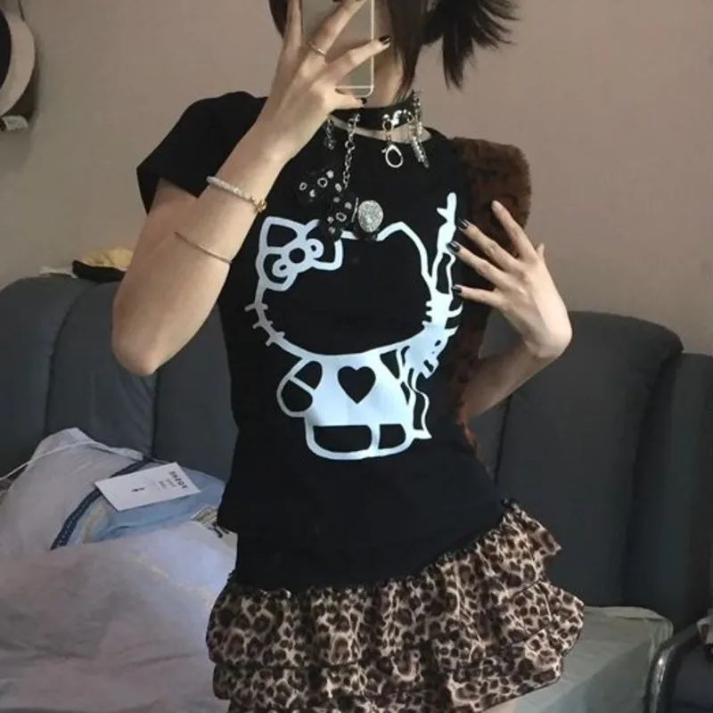 Sanrio Hello Kitty Short Sleeved T-shirt Women Summer Slim Fit Y2k Sweet Spicy Girl Short Top Korean Version Fashion Casual Tees
Sanrio Hello Kitty Short Sleeved T-shirt Women Summer Slim Fit Y2k Sweet Spicy Girl Short Top Korean Version Fashion Casual Tees
