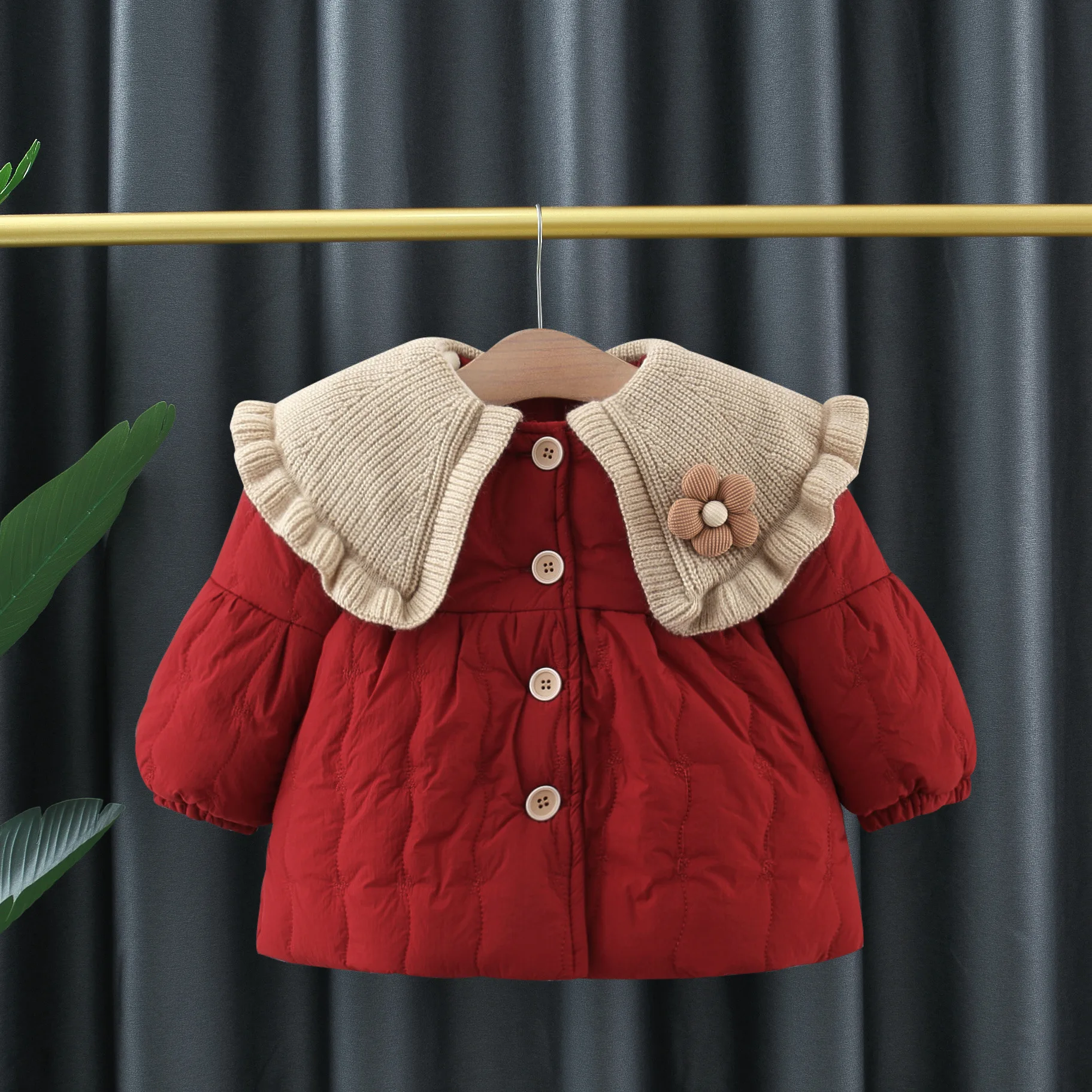 Зимняя детская одежда, пальто для маленьких девочек, одежда, наряды, плотное теплое хлопковое пальто, верхняя одежда, куртки на Рождество и день рождения для первого ребенка
Зимняя детская одежда, пальто для маленьких девочек, одежда, наряды, плотное теплое хлопковое пальто, верхняя одежда, куртки на Рождество и день рождения для первого ребенка