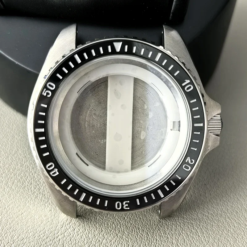 Детали для часов HEIMDALR, твердая полированная нержавеющая сталь 41 мм, 3 часа, сапфир, подходят для Seiko mod, для кварцевого механизма, корпус часов для дайвинга
Детали для часов HEIMDALR, твердая полированная нержавеющая сталь 41 мм, 3 часа, сапфир, подходят для Seiko mod, для кварцевого механизма, корпус часов для дайвинга