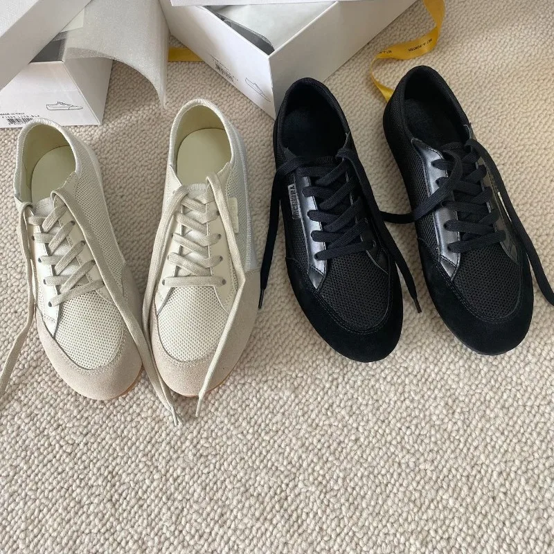 High Quality New Imported Leather Suede Stitching Breathable Mesh Casual Sneakers Shoes for Women
High Quality New Imported Leather Suede Stitching Breathable Mesh Casual Sneakers Shoes for Women