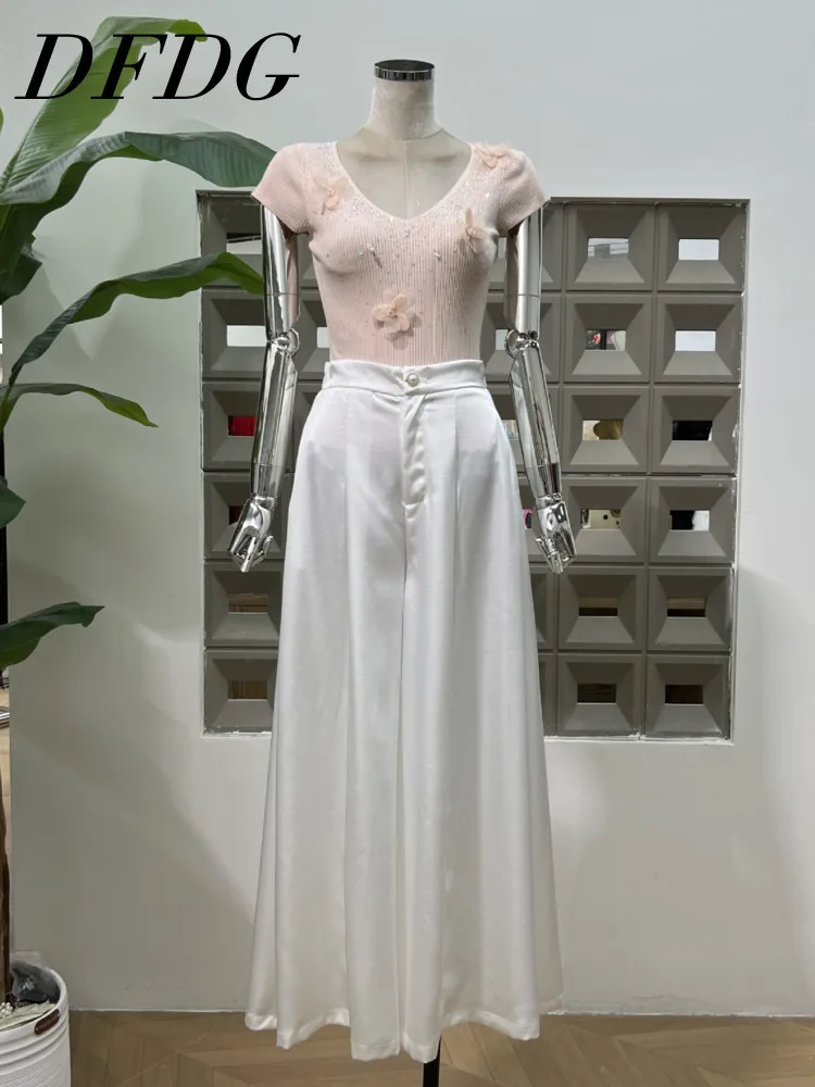 DFDG Women’s Hotfix 3D Floral V-Neck Knit Top & Palazzo Pants Two-piece Set Embroidery Co-ord Outfit Spring And Summer 2025
DFDG Women’s Hotfix 3D Floral V-Neck Knit Top & Palazzo Pants Two-piece Set Embroidery Co-ord Outfit Spring And Summer 2025