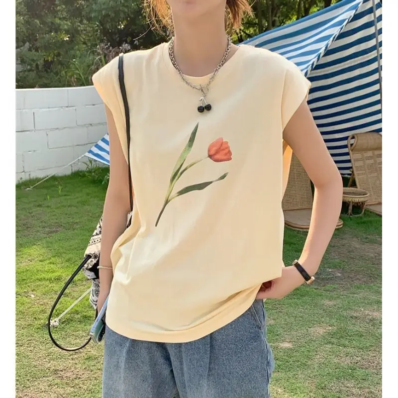 ins Korean style loose tulip sleeveless T-shirt vest for women summer 2024 new versatile design printed top women clothing y2k
ins Korean style loose tulip sleeveless T-shirt vest for women summer 2024 new versatile design printed top women clothing y2k
