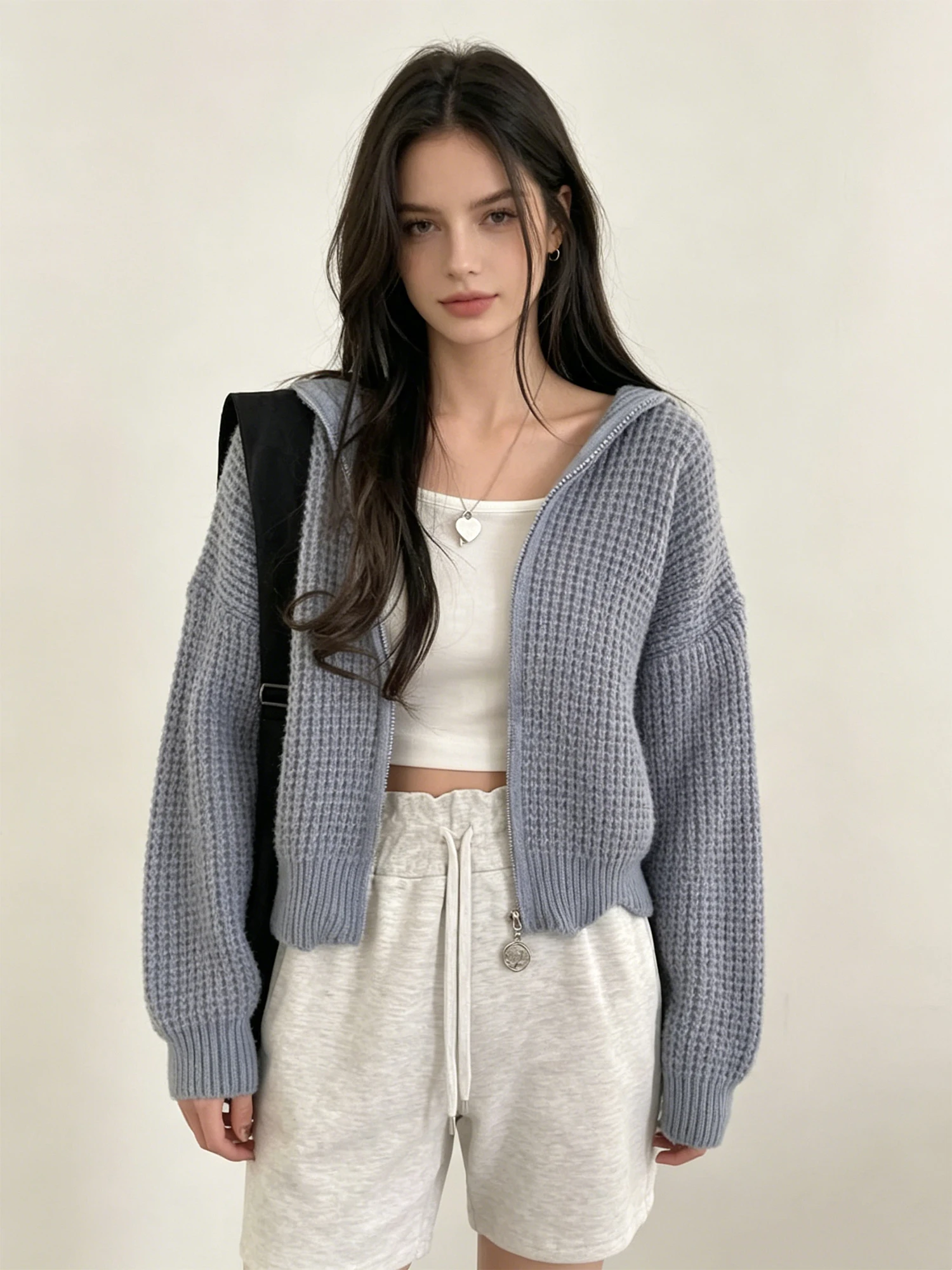 Women's Grey Lantern Sleeve Hooded Knit Cardigan Y2k Vintage Elegant Loose Zip-Up Cropped Sweater Coat for Women Spring Autumn
Women's Grey Lantern Sleeve Hooded Knit Cardigan Y2k Vintage Elegant Loose Zip-Up Cropped Sweater Coat for Women Spring Autumn