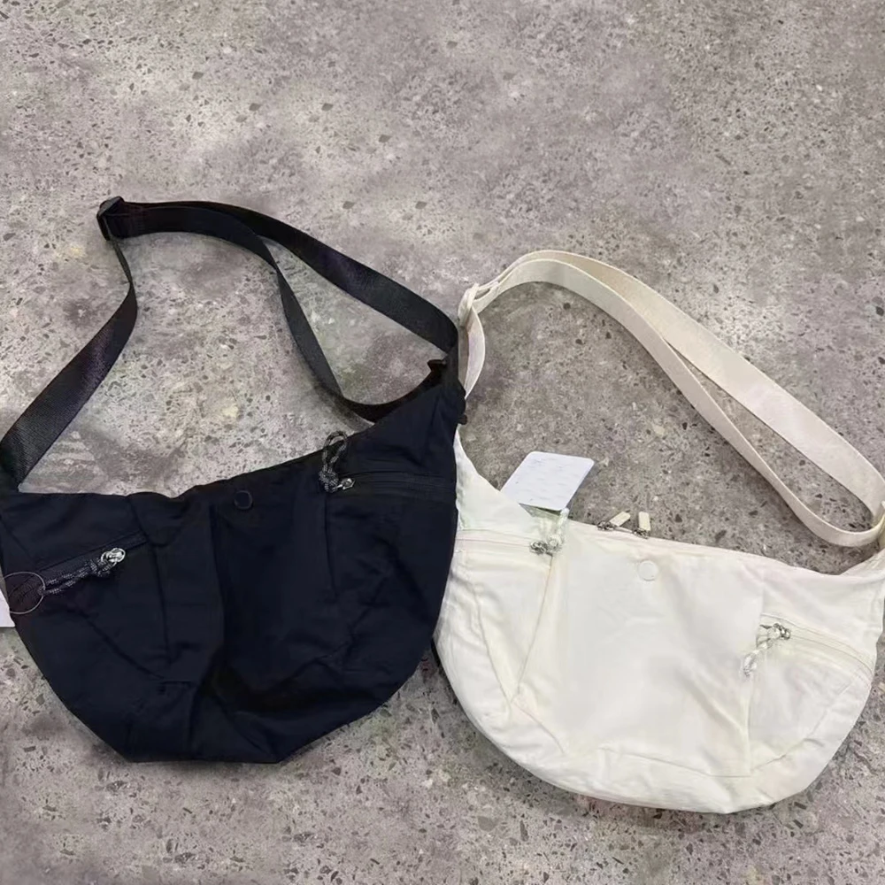 New Fashionable Lightweight Nylon Crossbody Bag for Outdoor Single Shoulder Bag Unisex Sporty Outdoor Bag Accessories
New Fashionable Lightweight Nylon Crossbody Bag for Outdoor Single Shoulder Bag Unisex Sporty Outdoor Bag Accessories