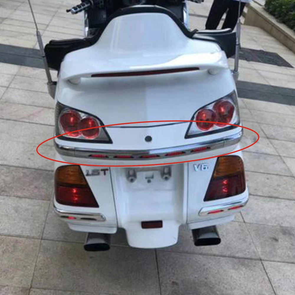 For Honda Goldwing 1800 2001 2002-2010 GL1800 2001-2010 GL1800 Motorcycle Lighted Trunk & Saddlebag Molding Chrome With Red Lens
For Honda Goldwing 1800 2001 2002-2010 GL1800 2001-2010 GL1800 Motorcycle Lighted Trunk & Saddlebag Molding Chrome With Red Lens