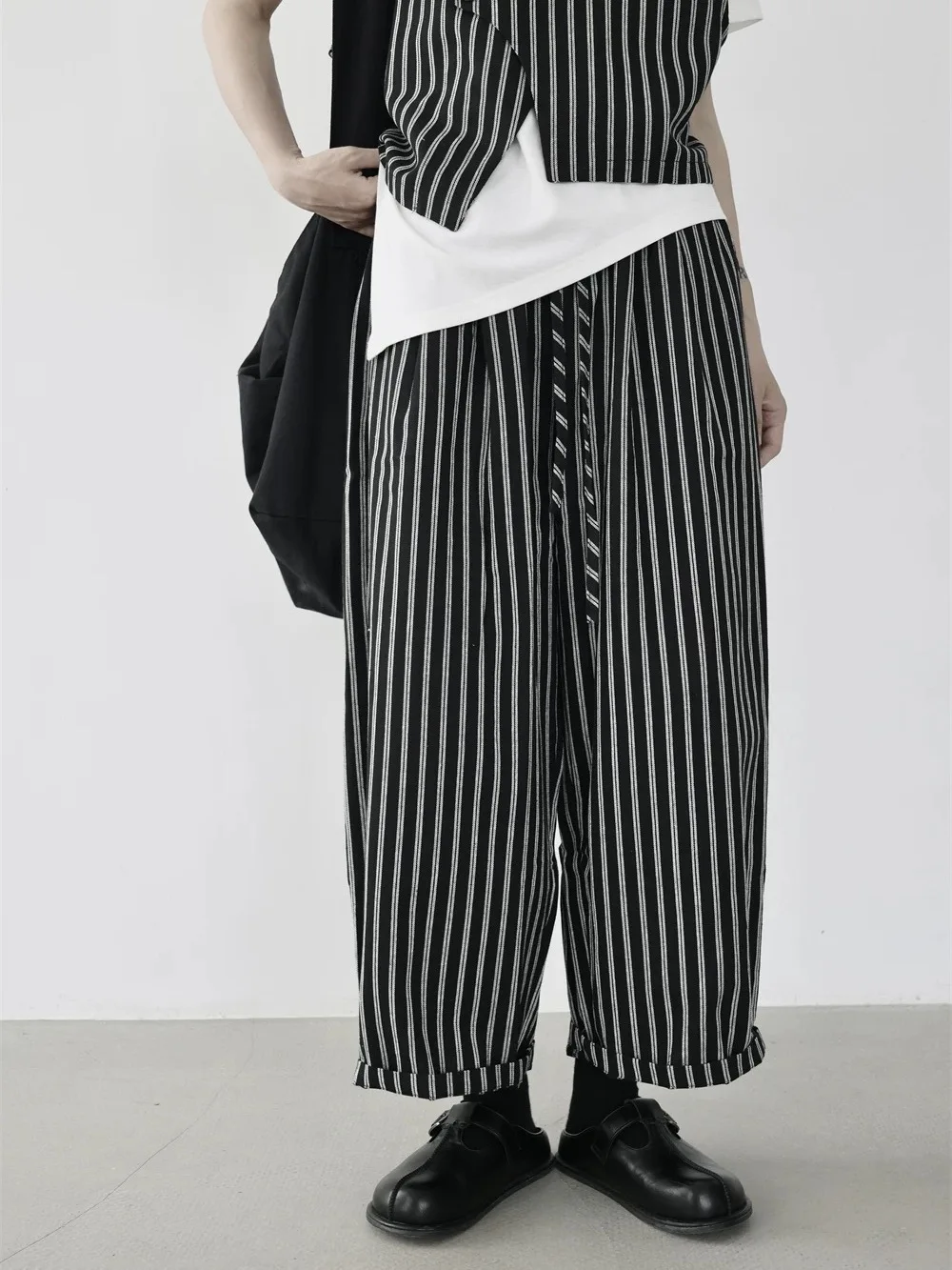 Dark Summer Design Loose Wide Leg Pants Women's High Waist Casual Trousers Stripe Drawstring Cotton Blend Ladies Pants
Dark Summer Design Loose Wide Leg Pants Women's High Waist Casual Trousers Stripe Drawstring Cotton Blend Ladies Pants