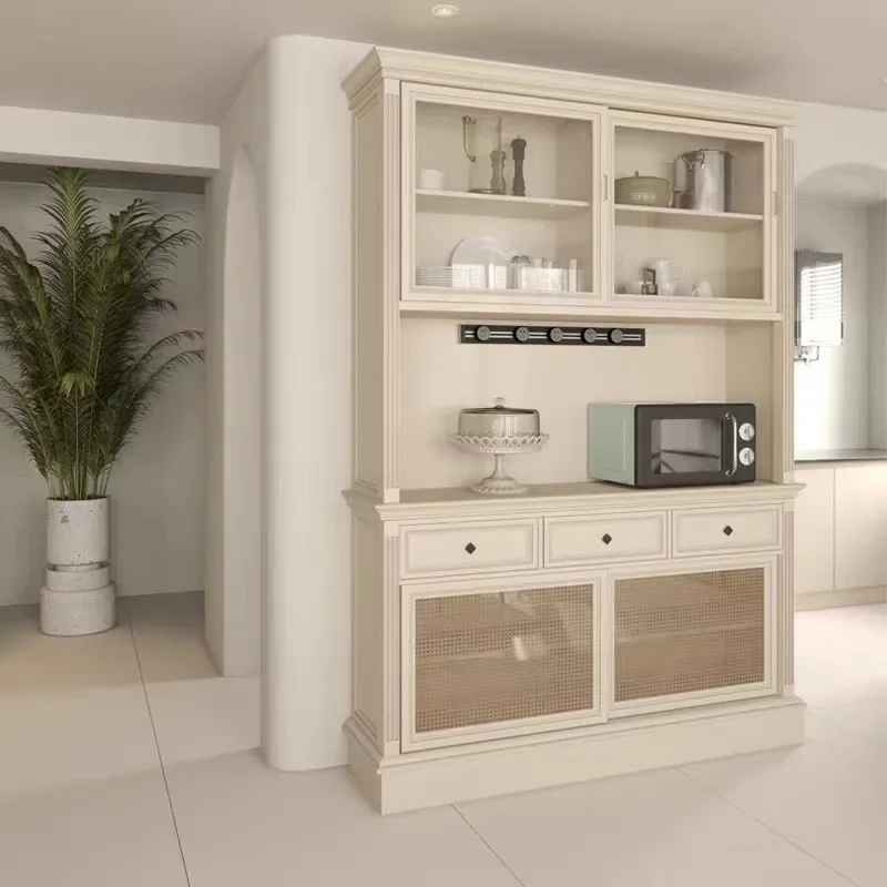 Североамериканский обеденный боковой шкаф из цельного дерева, кремово-белый, многофункциональный шкафчик для вина, французский ретро-интерфейс для гостиной
Североамериканский обеденный боковой шкаф из цельного дерева, кремово-белый, многофункциональный шкафчик для вина, французский ретро-интерфейс для гостиной